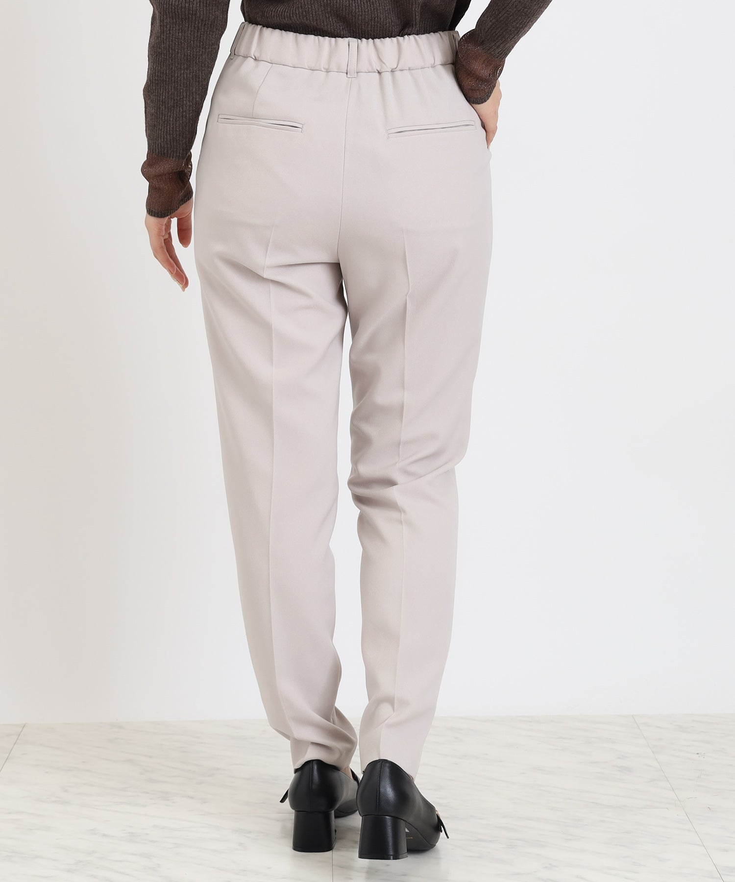 ベージュ　model：160　着用サイズ：M