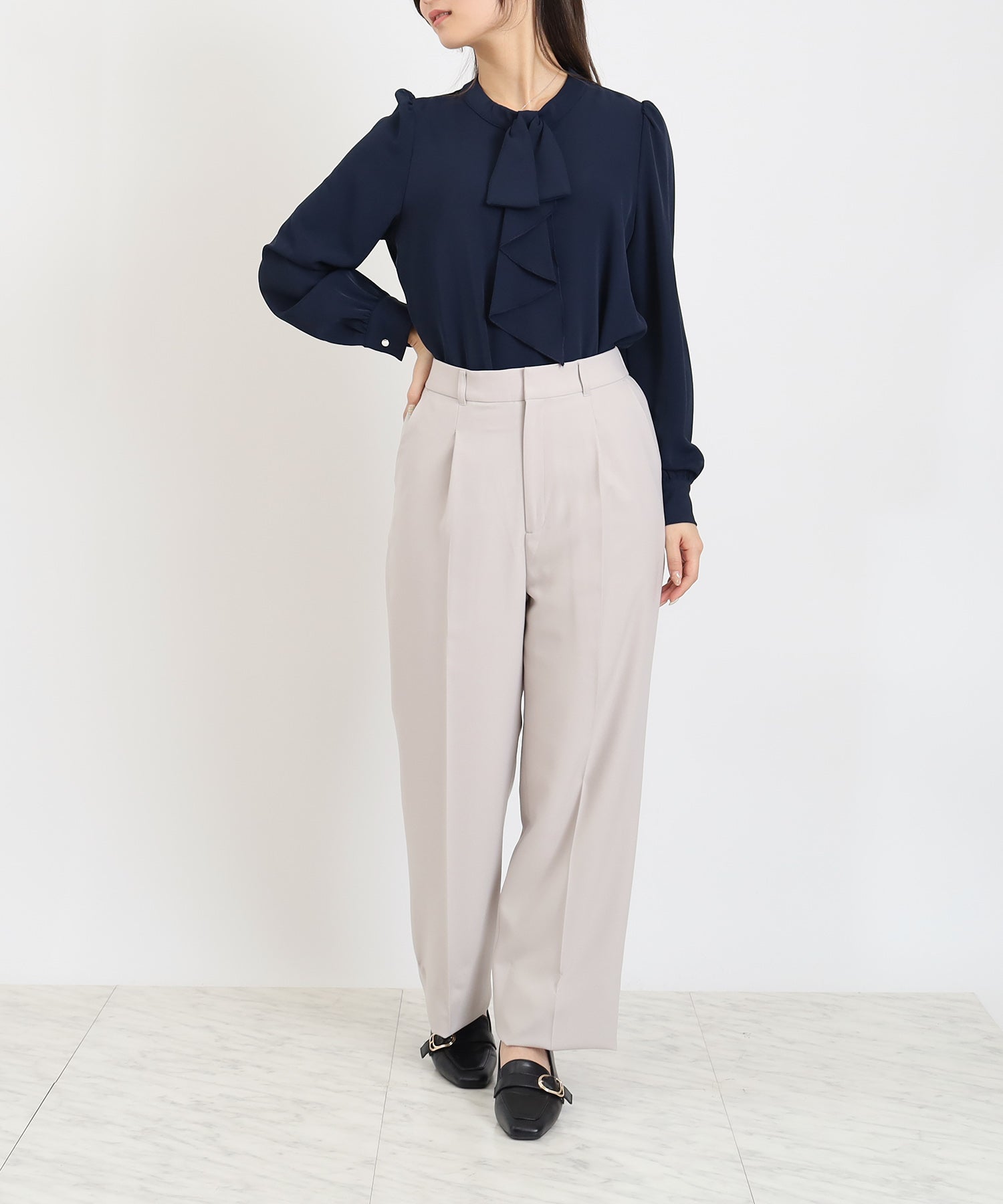 ベージュ　model：160　着用サイズ：M