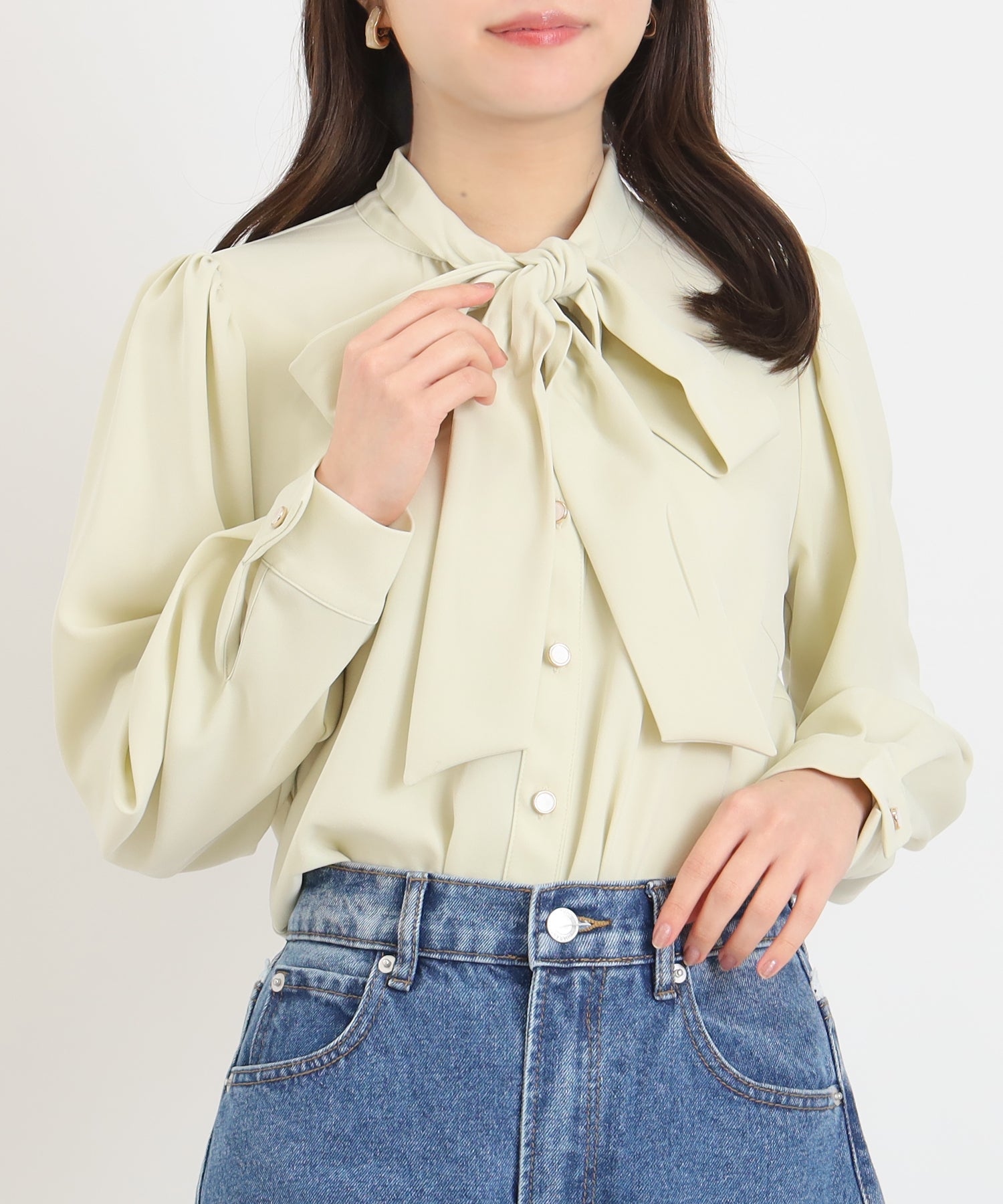 イエロー　model：156　着用サイズ：M