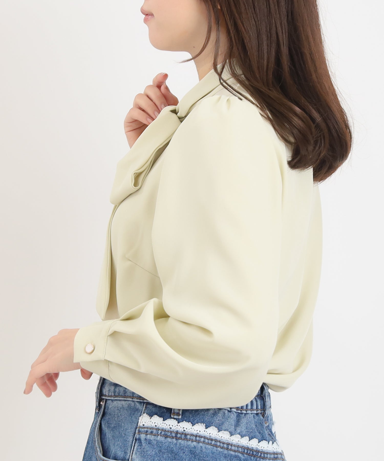 イエロー　model：156　着用サイズ：M