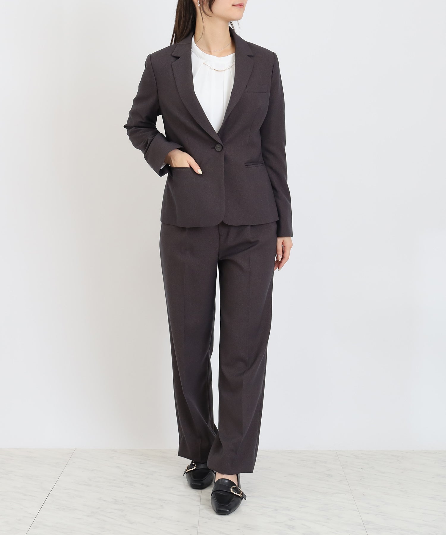 ブラウン　model：160　着用サイズ：M
(ウール調テーラードジャケット着用)