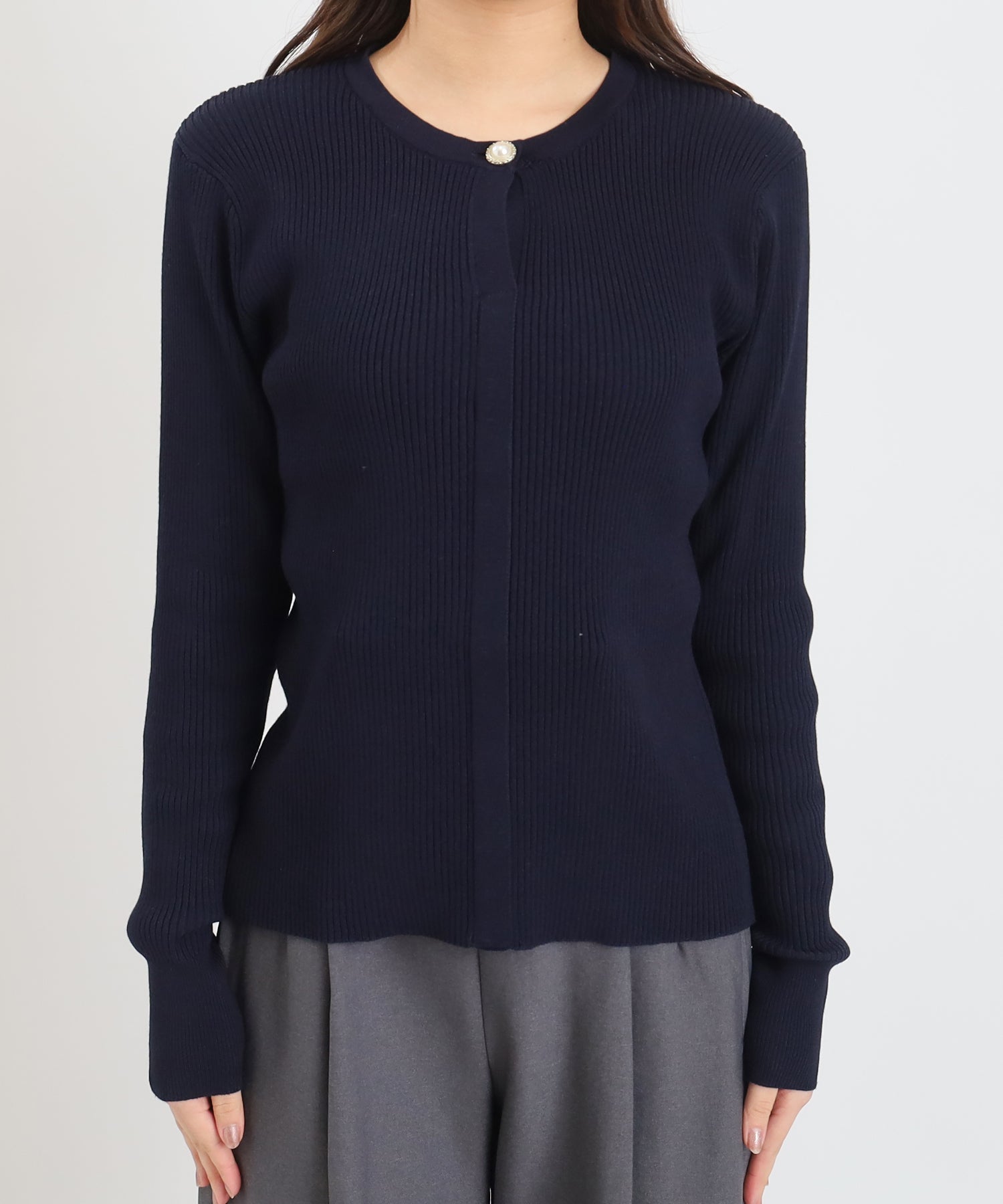 ディティール(襟・ボウタイ無しver)