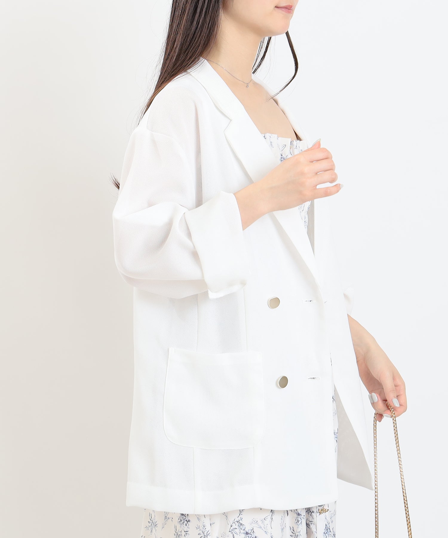 ホワイト　model:160cm  着用サイズ：M