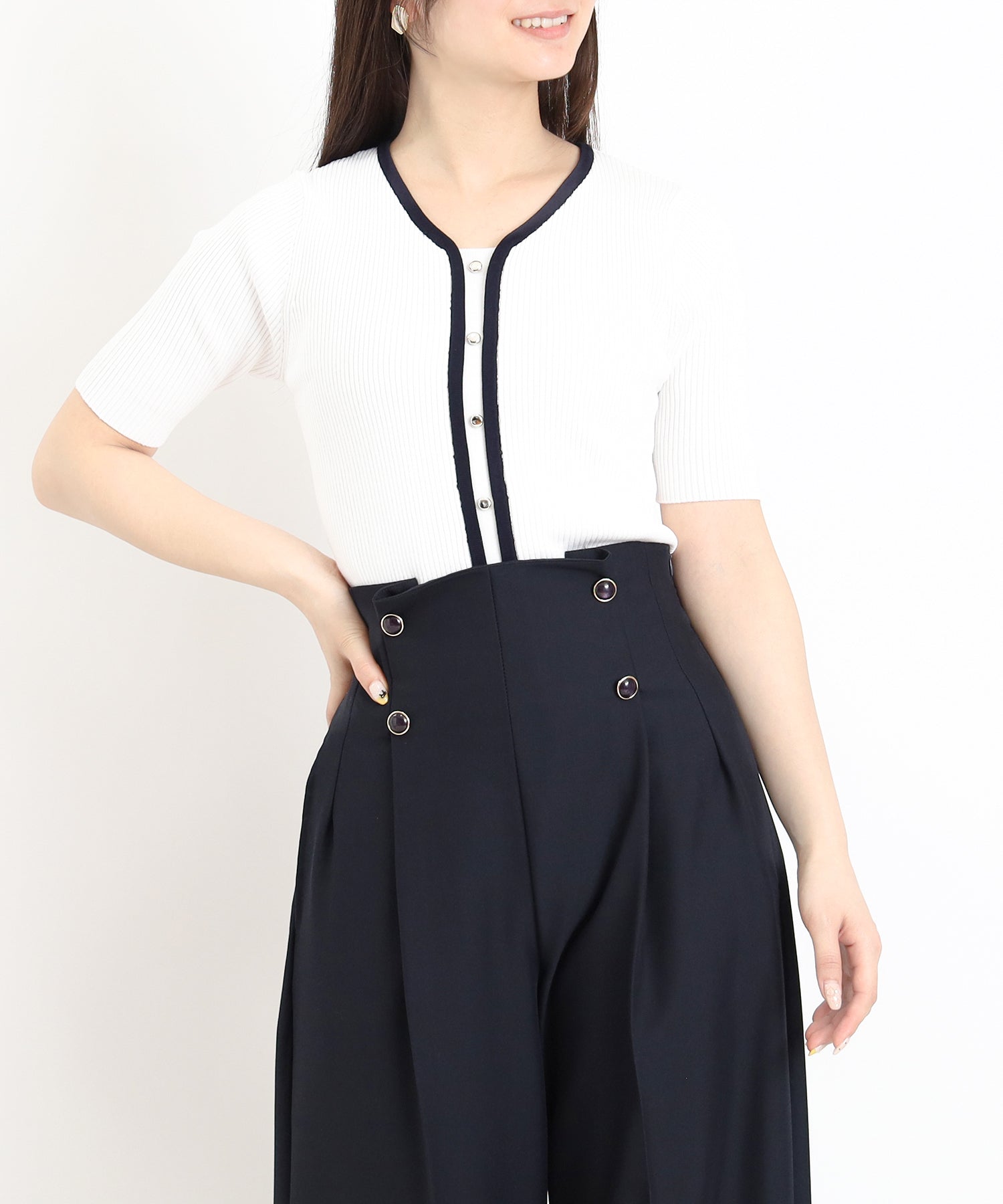 ホワイト　model:160　着用サイズ：M