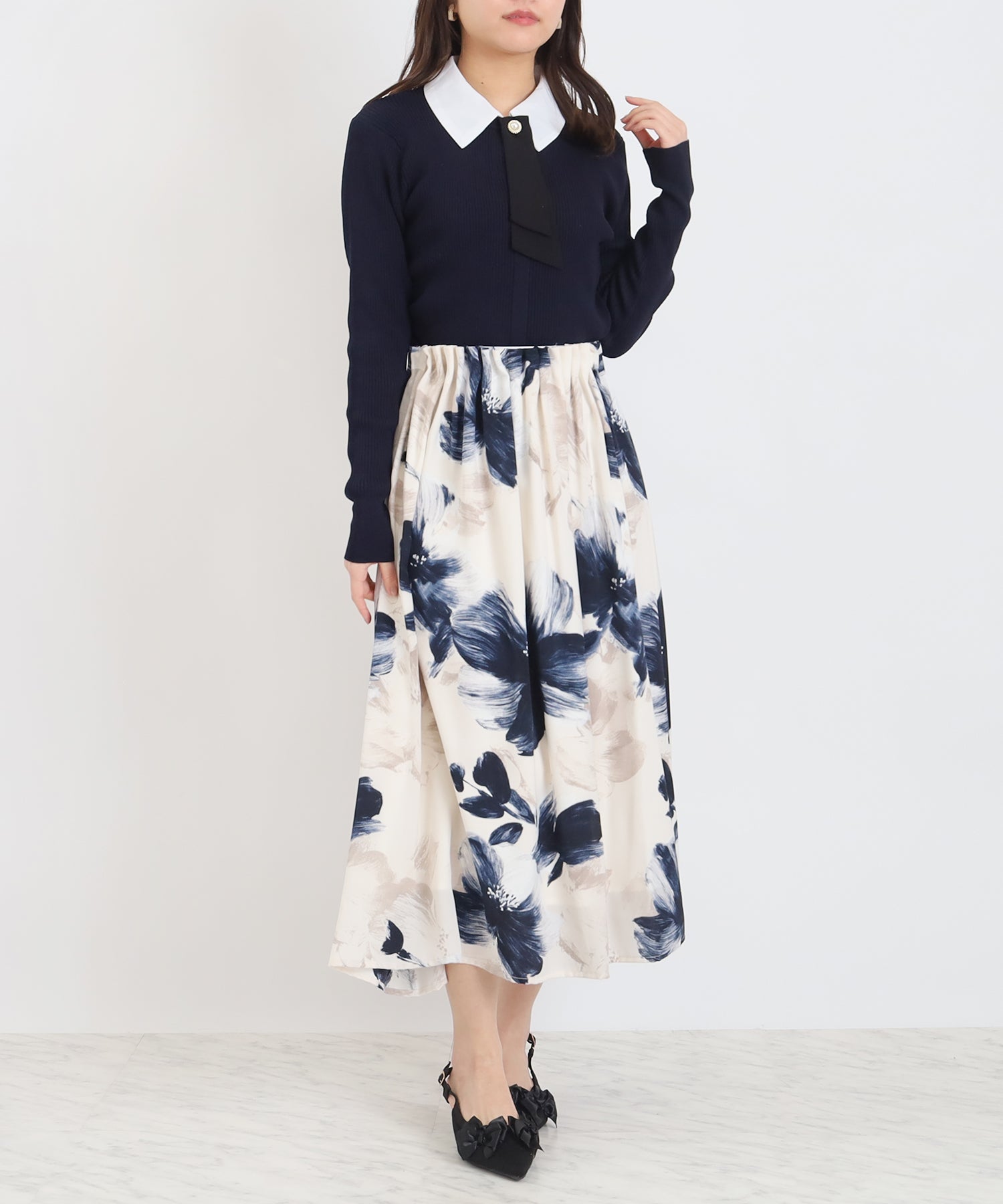 ネイビー(襟ホワイト)