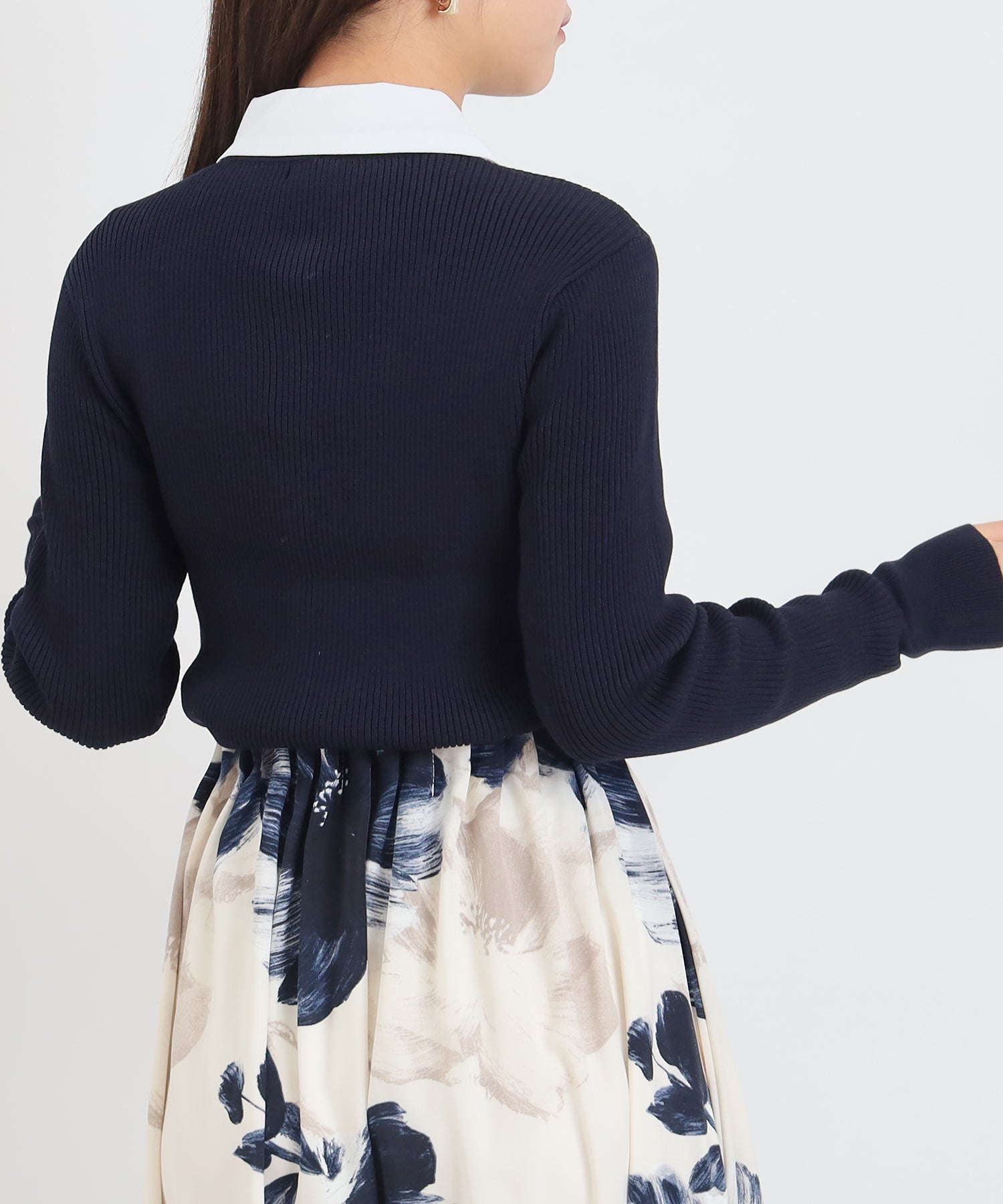 ネイビー(襟ホワイト)　model：156cm 着用サイズ：M