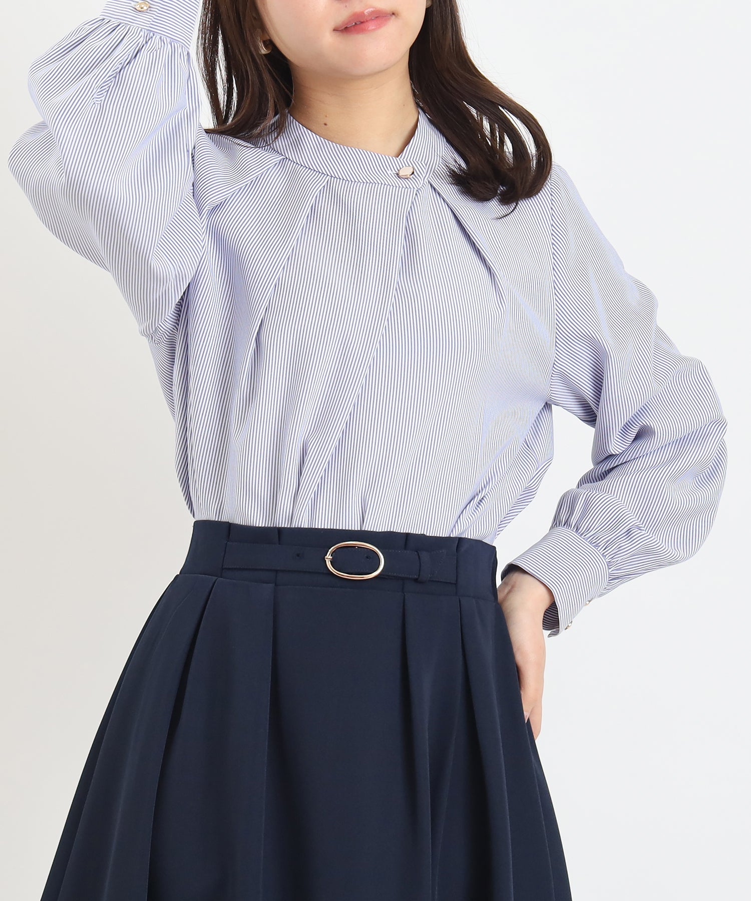 ホワイト×ブルー　model：156　着用サイズ：M