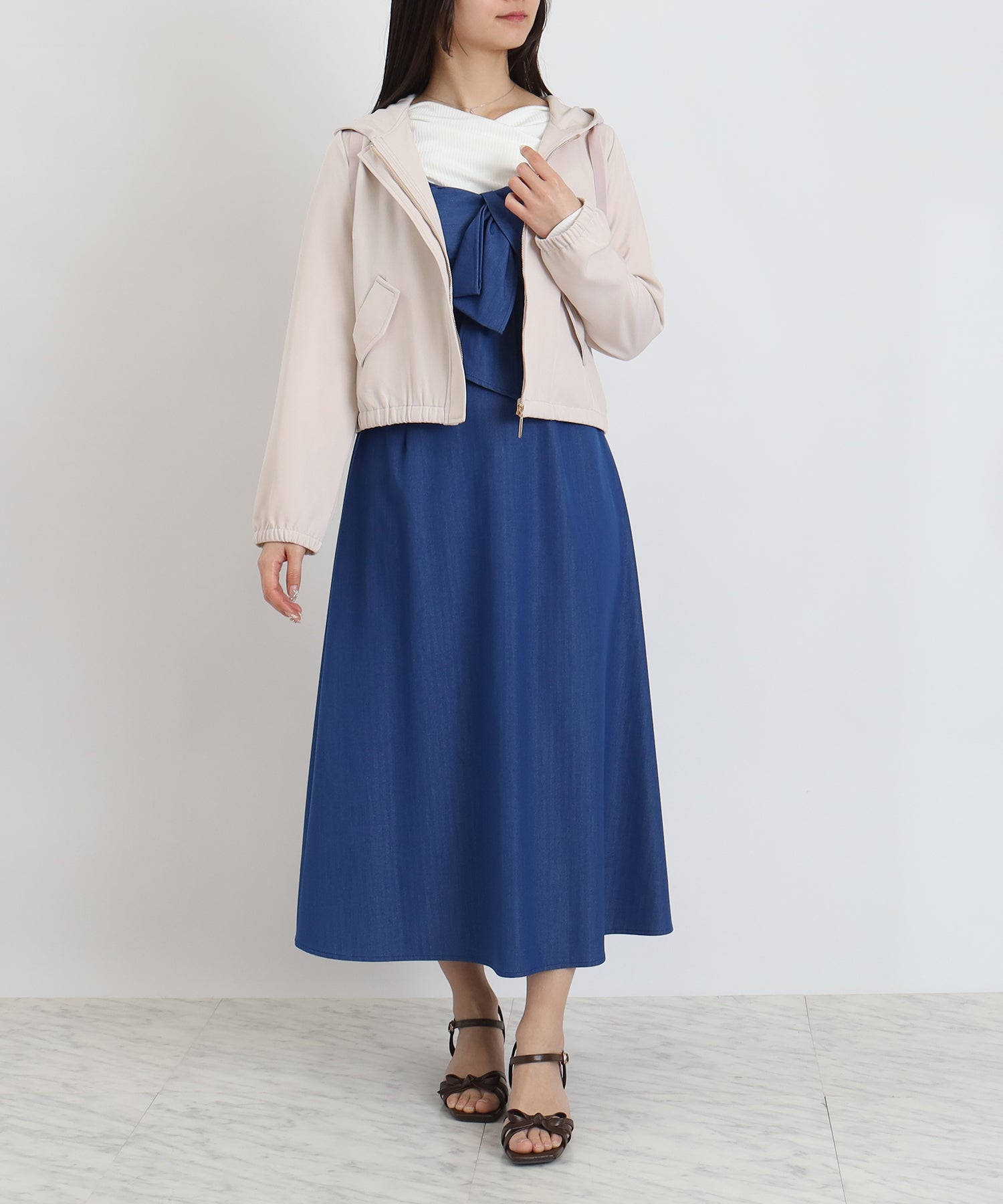 ピンクベージュ　model：160　着用サイズ：M