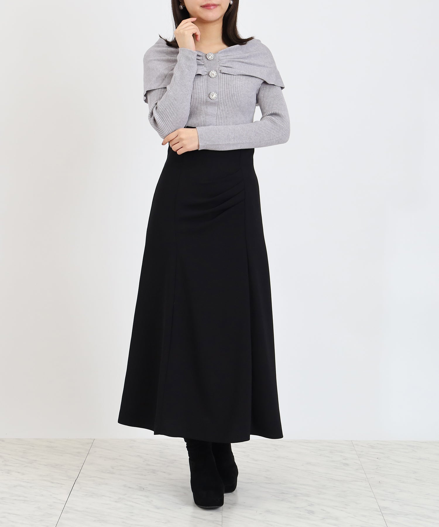 ライトグレー　model：156　着用サイズ：M