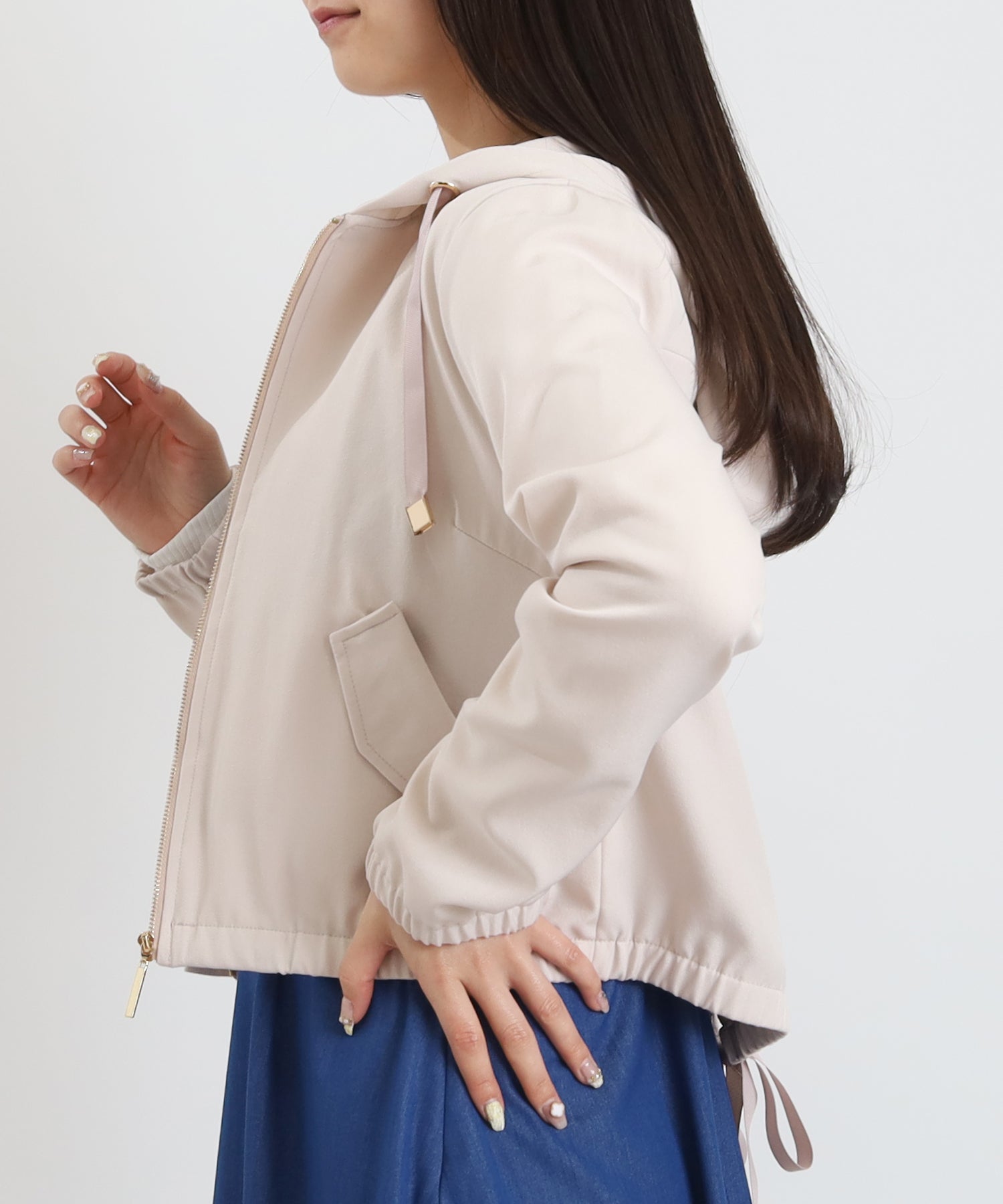 ピンクベージュ　model：160　着用サイズ：M