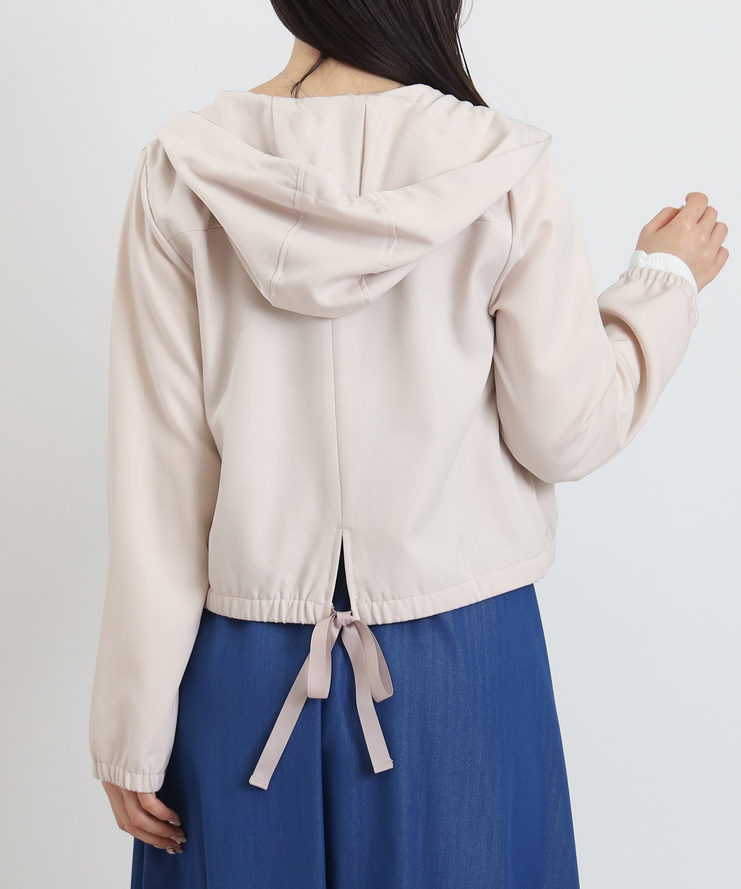 ピンクベージュ　model：160　着用サイズ：M