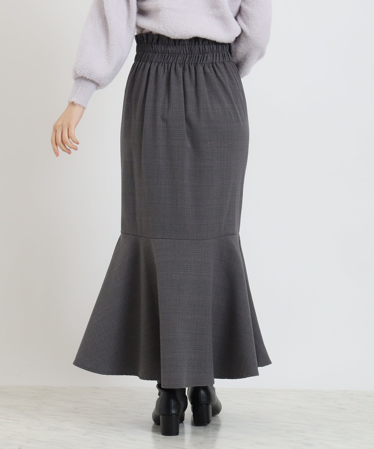 チャコール　model：156㎝　着用サイズ：M