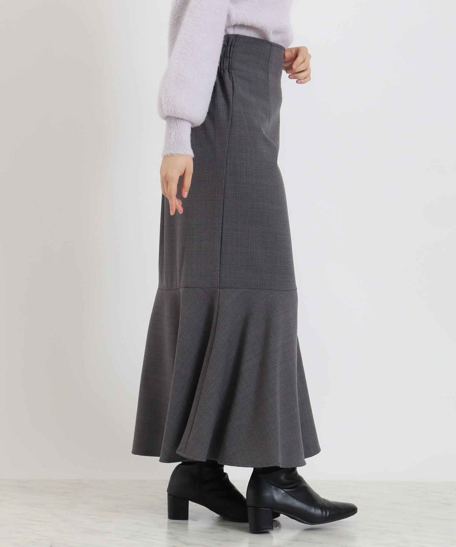 チャコール　model：156㎝　着用サイズ：M