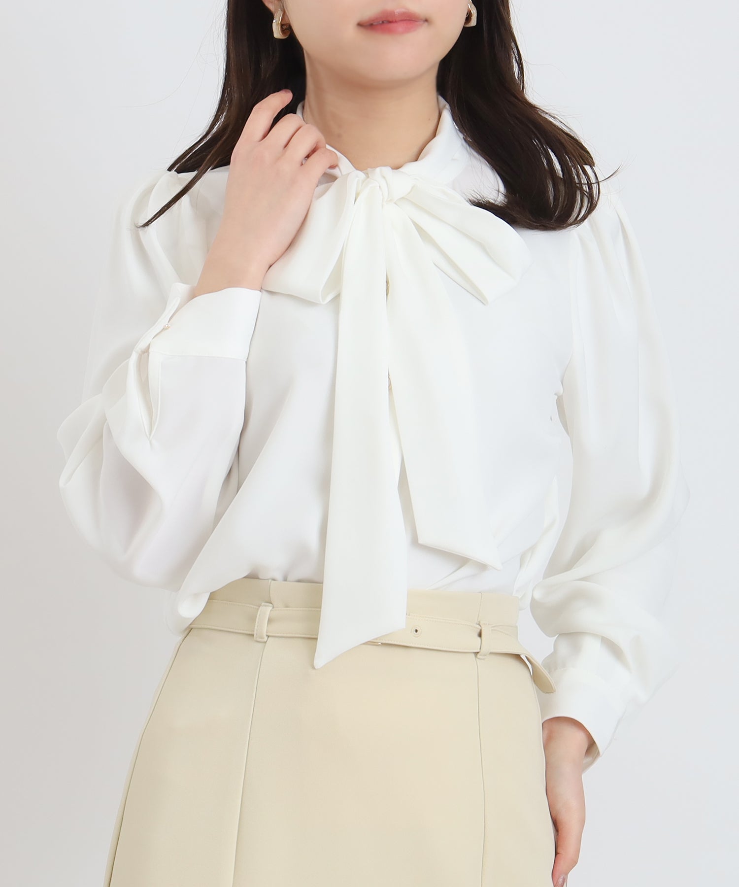 ホワイト　model：156　着用サイズ：M