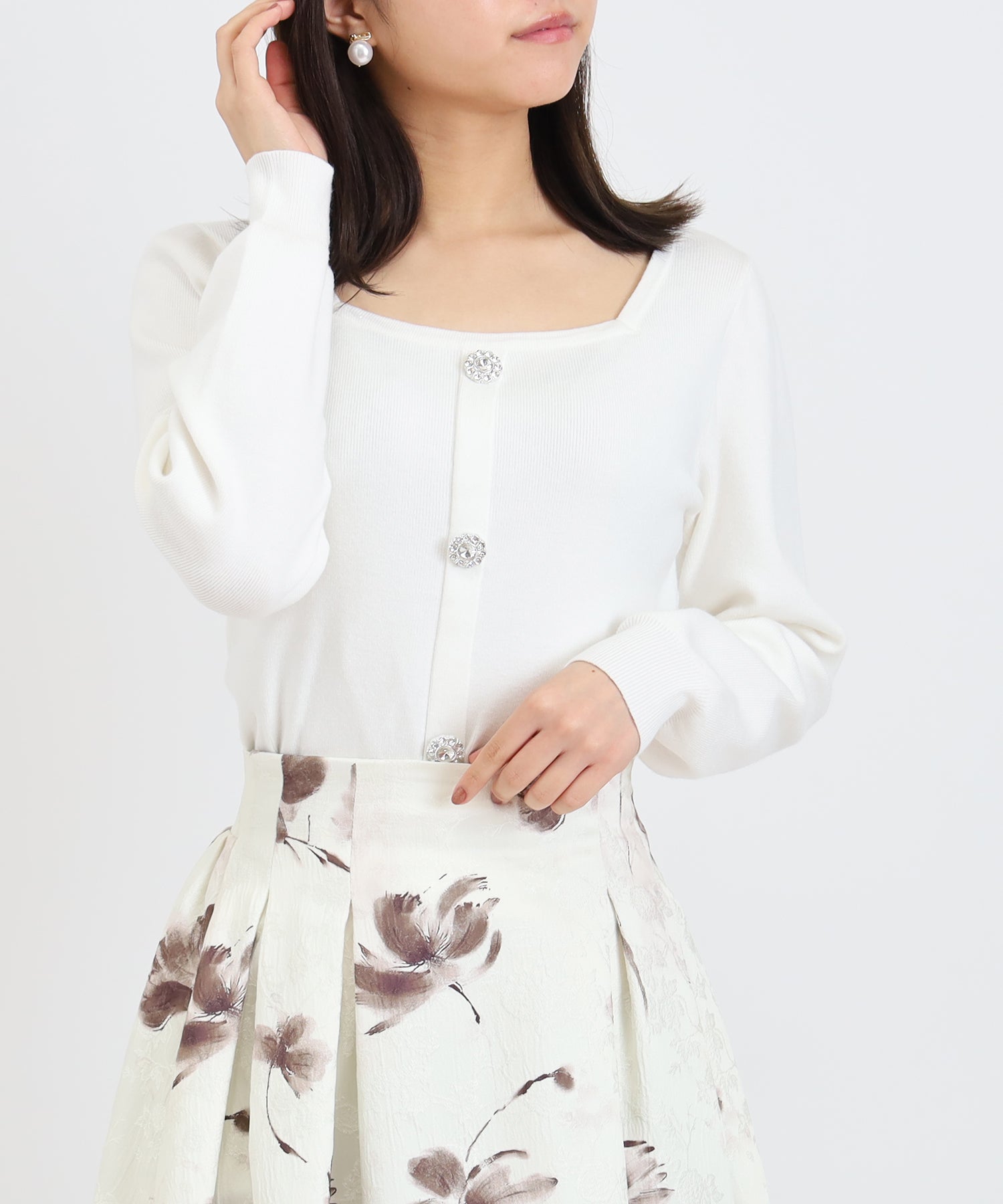 ホワイト　model：156　着用サイズ：M