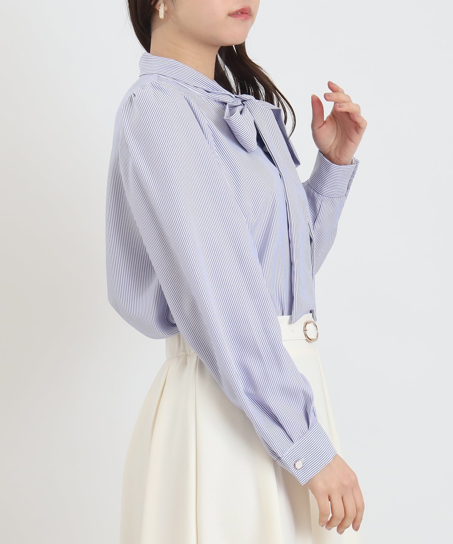 ホワイト×ブルー　model：156　着用サイズ：M