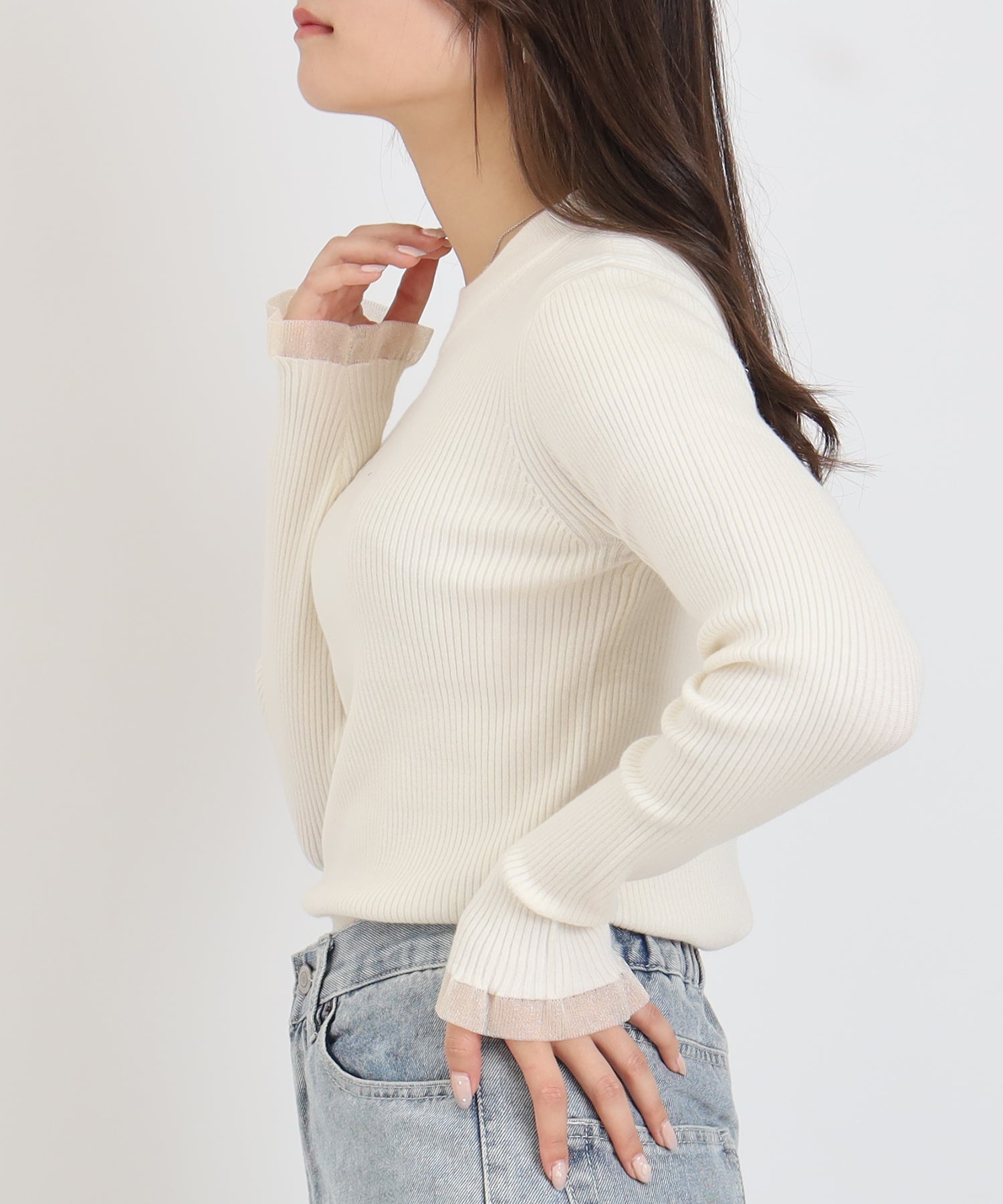 ベージュ　model：160　着用サイズ：M