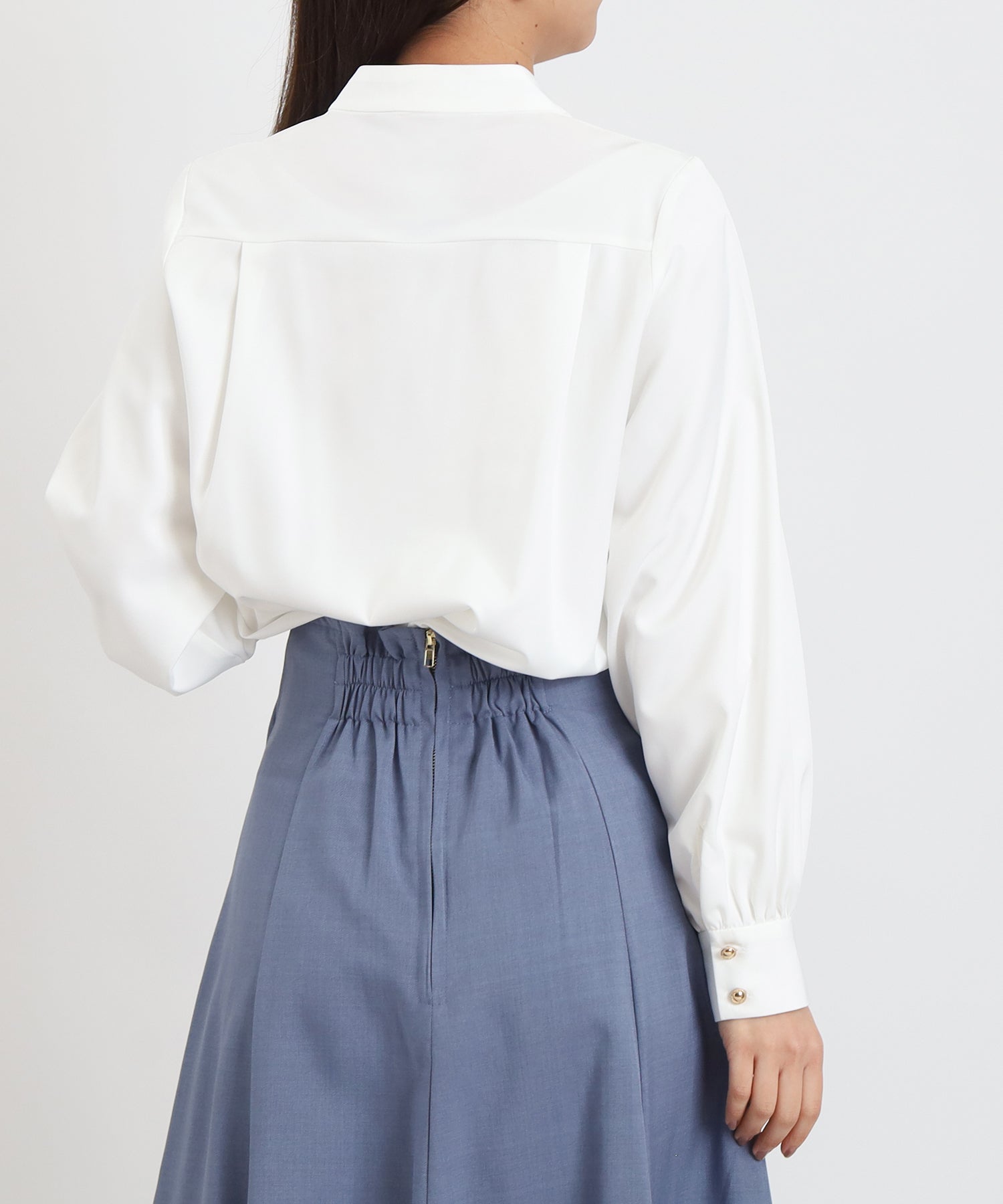 ホワイト　model：156　着用サイズ：M