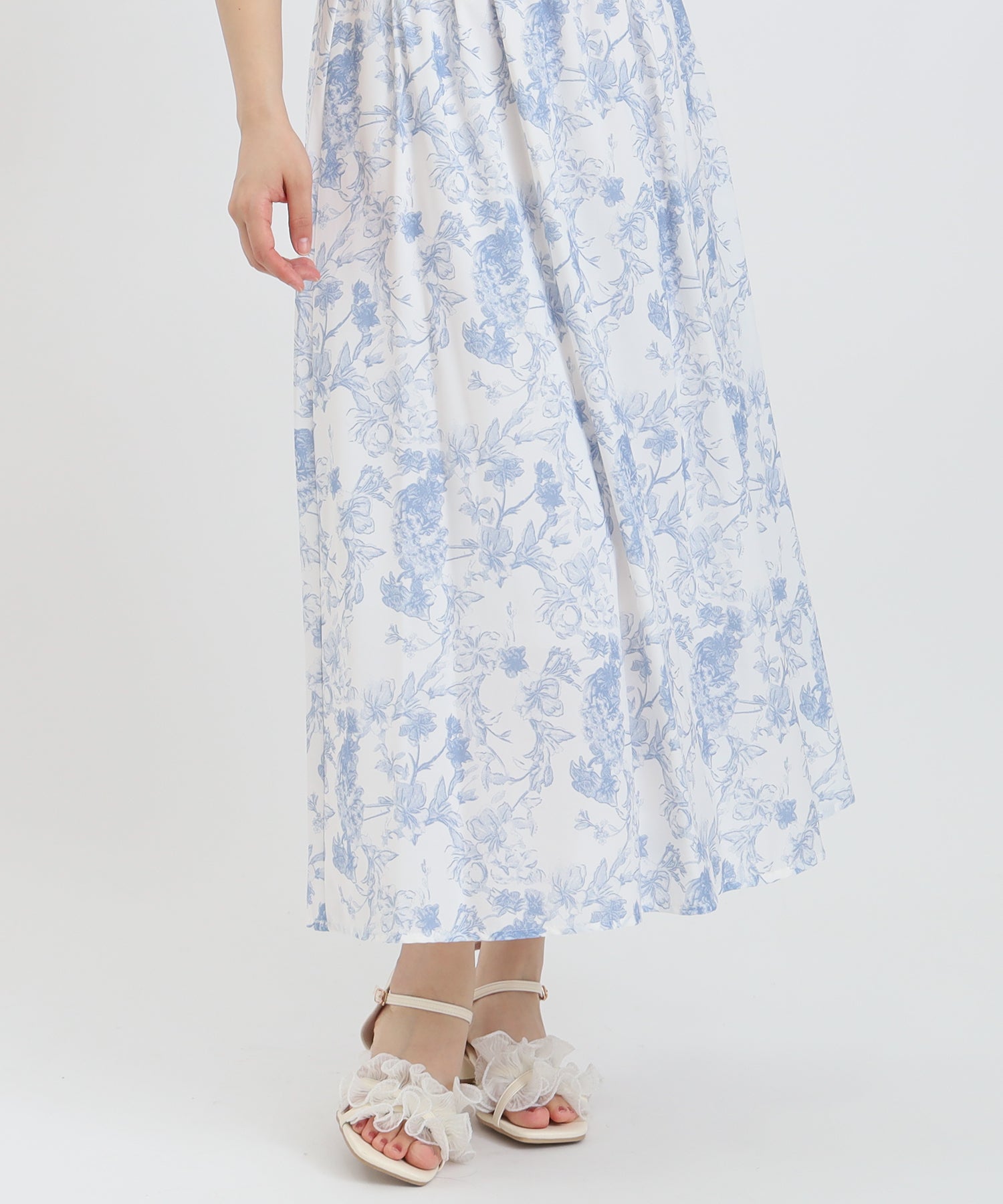 サックス　MODEL：156cm 着用サイズ：S