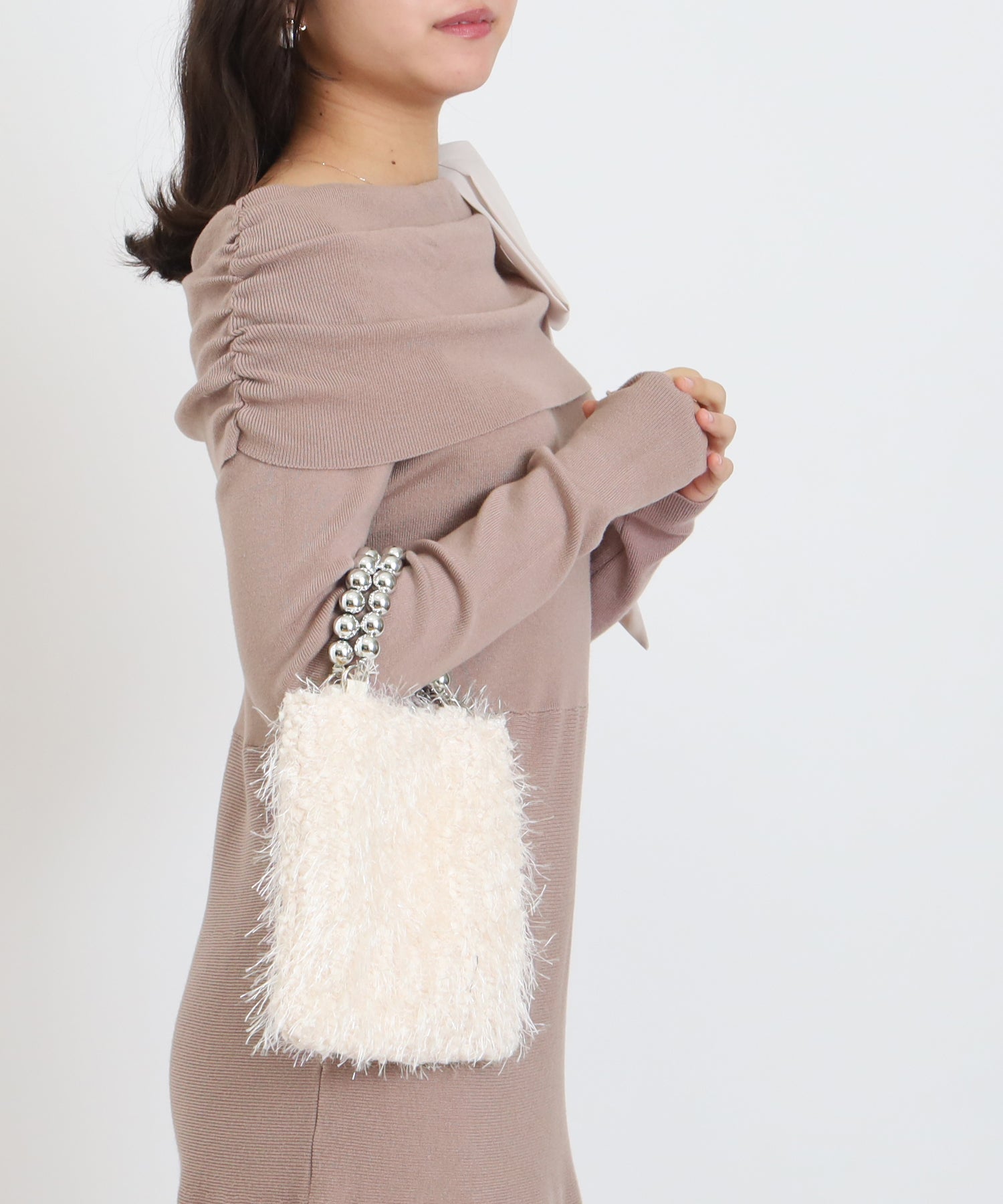 ピンクベージュ　model:156　着用サイズ：M