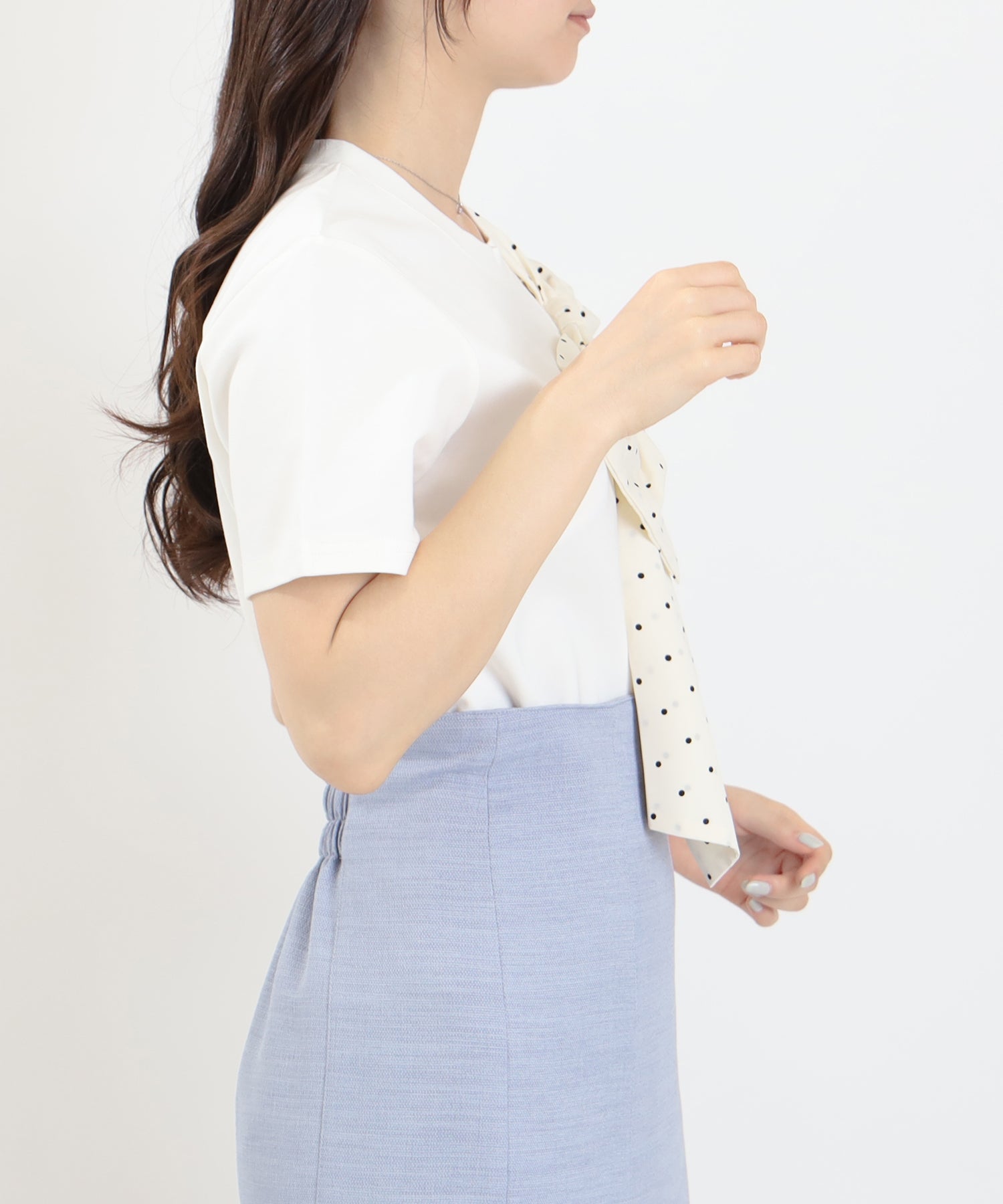 ホワイト　model：160　着用サイズ：M