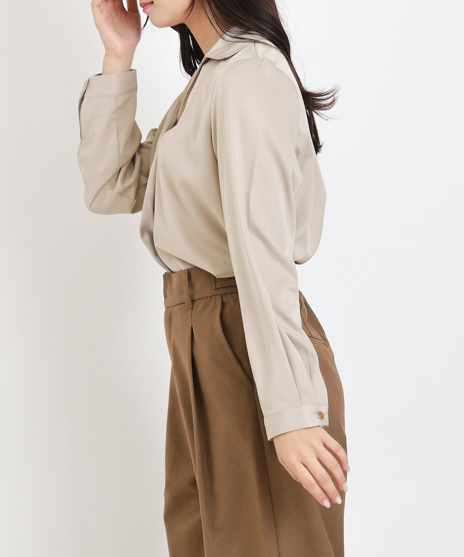 グレージュ　model：160　着用サイズ：M