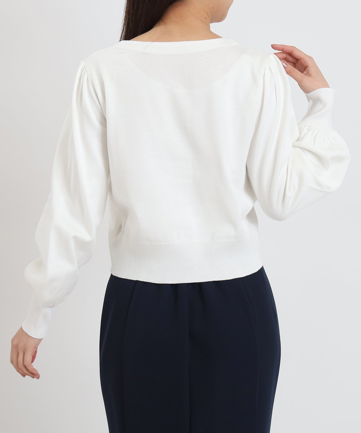 ホワイト　model：156　着用サイズ：M