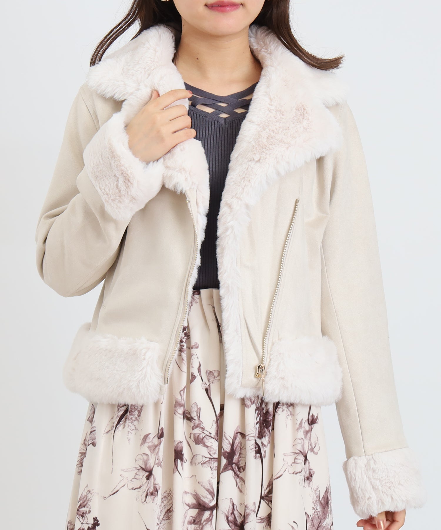 アイボリー　model:156cm 　着用サイズ：M