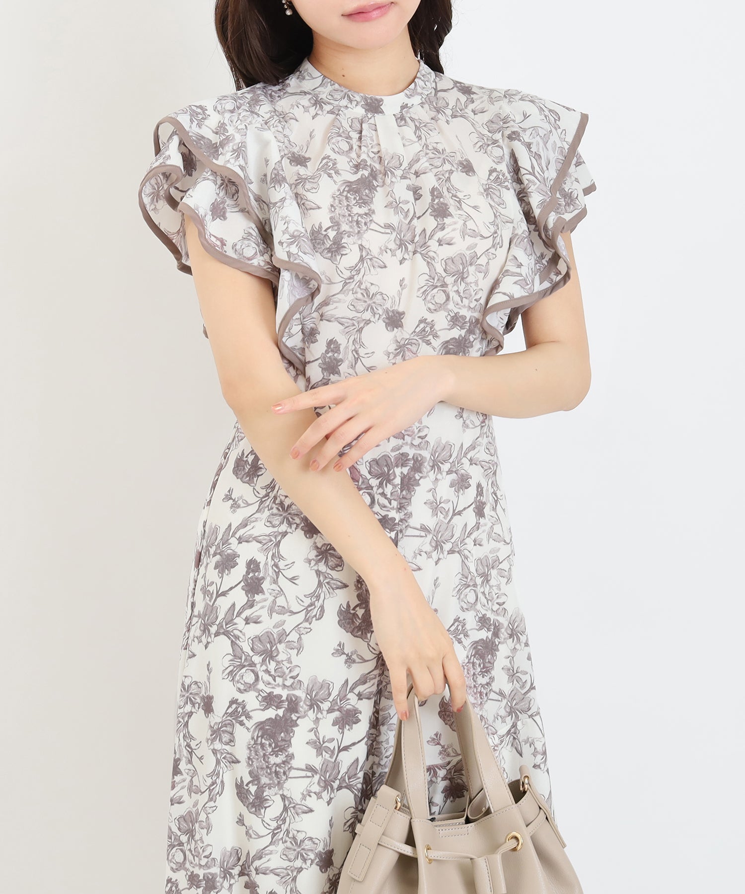 アイボリー　model:156cm  着用サイズ：M