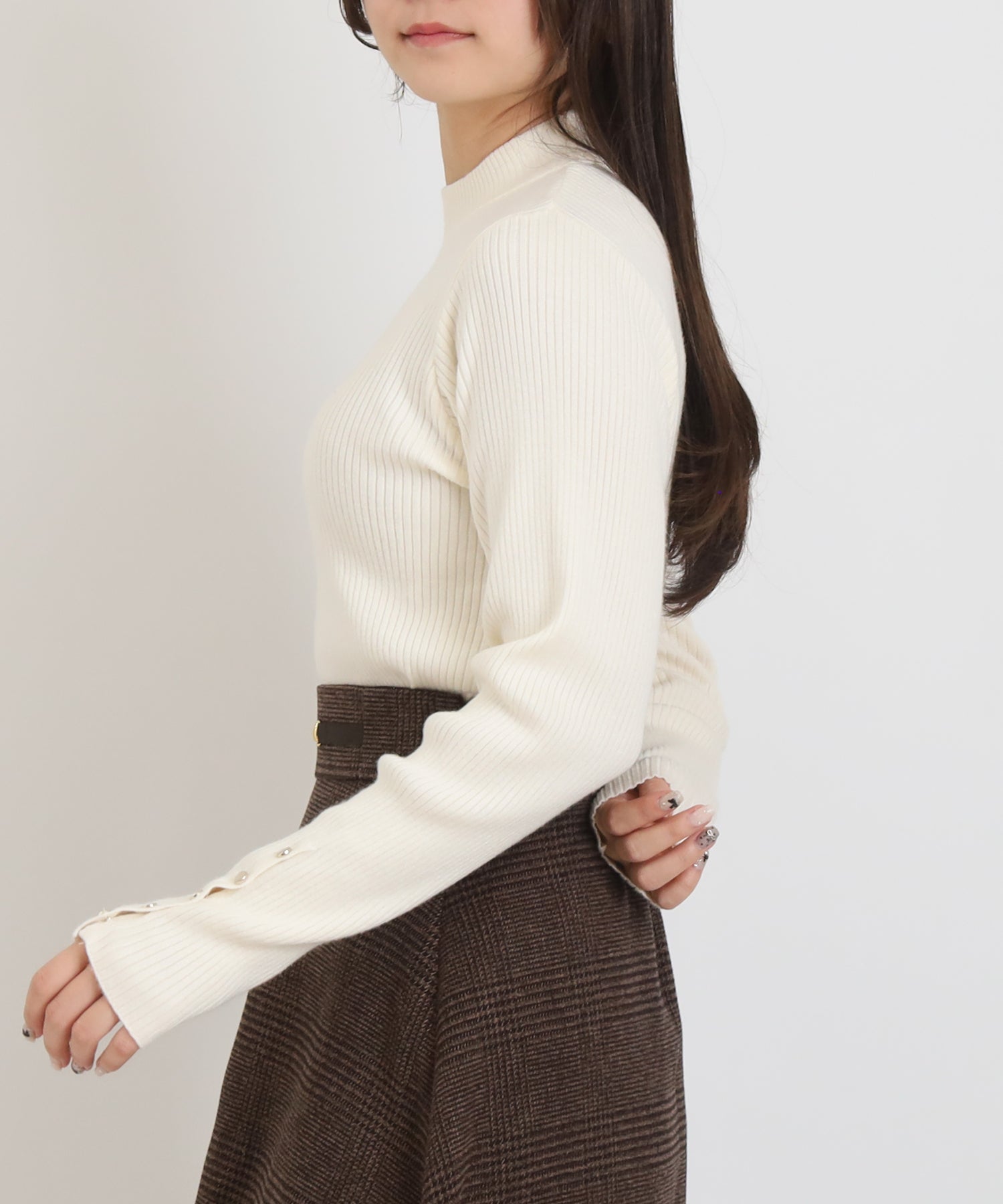 アイボリー　model：160　着用サイズ：M