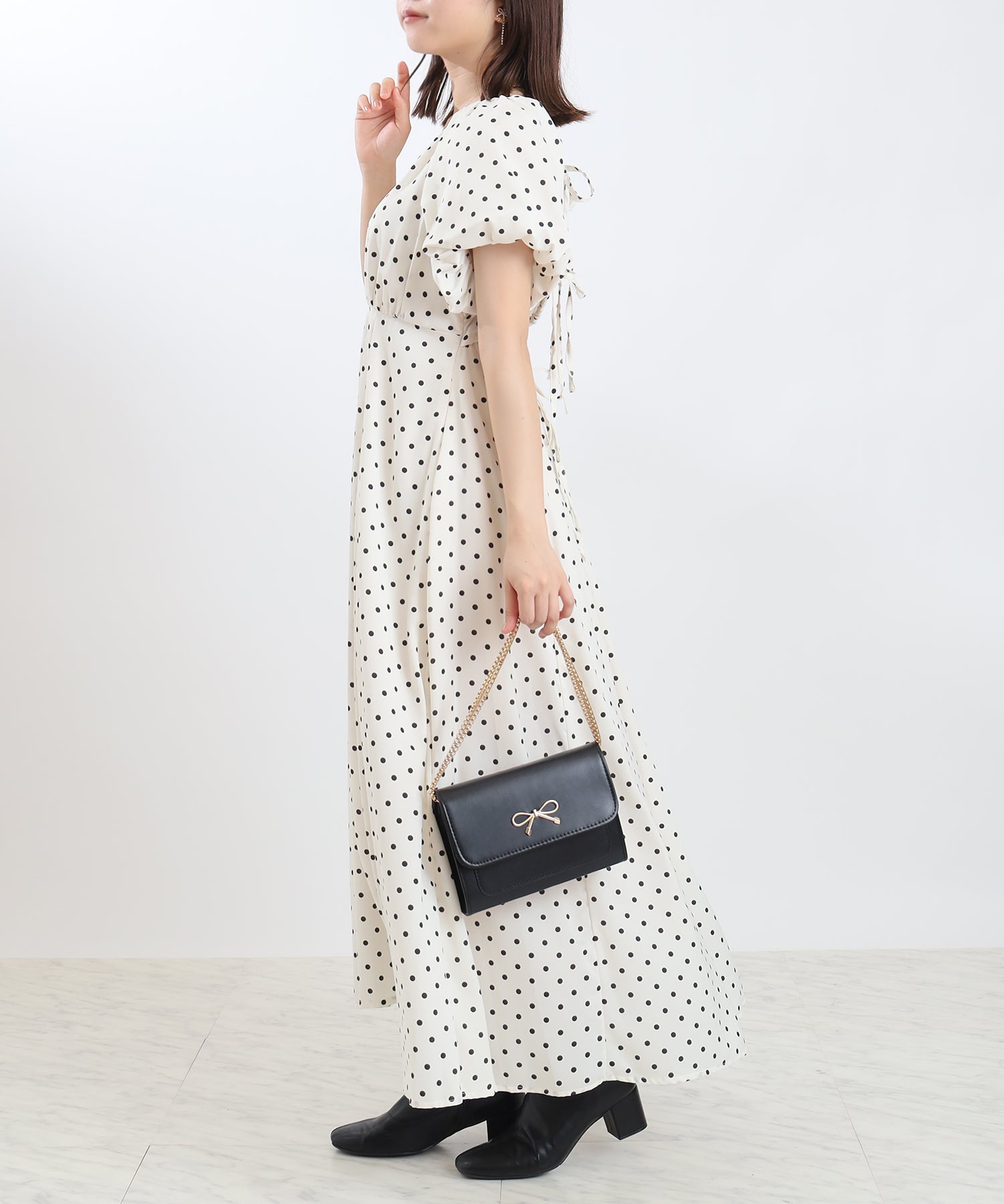 ホワイト　model：156　着用サイズ：M