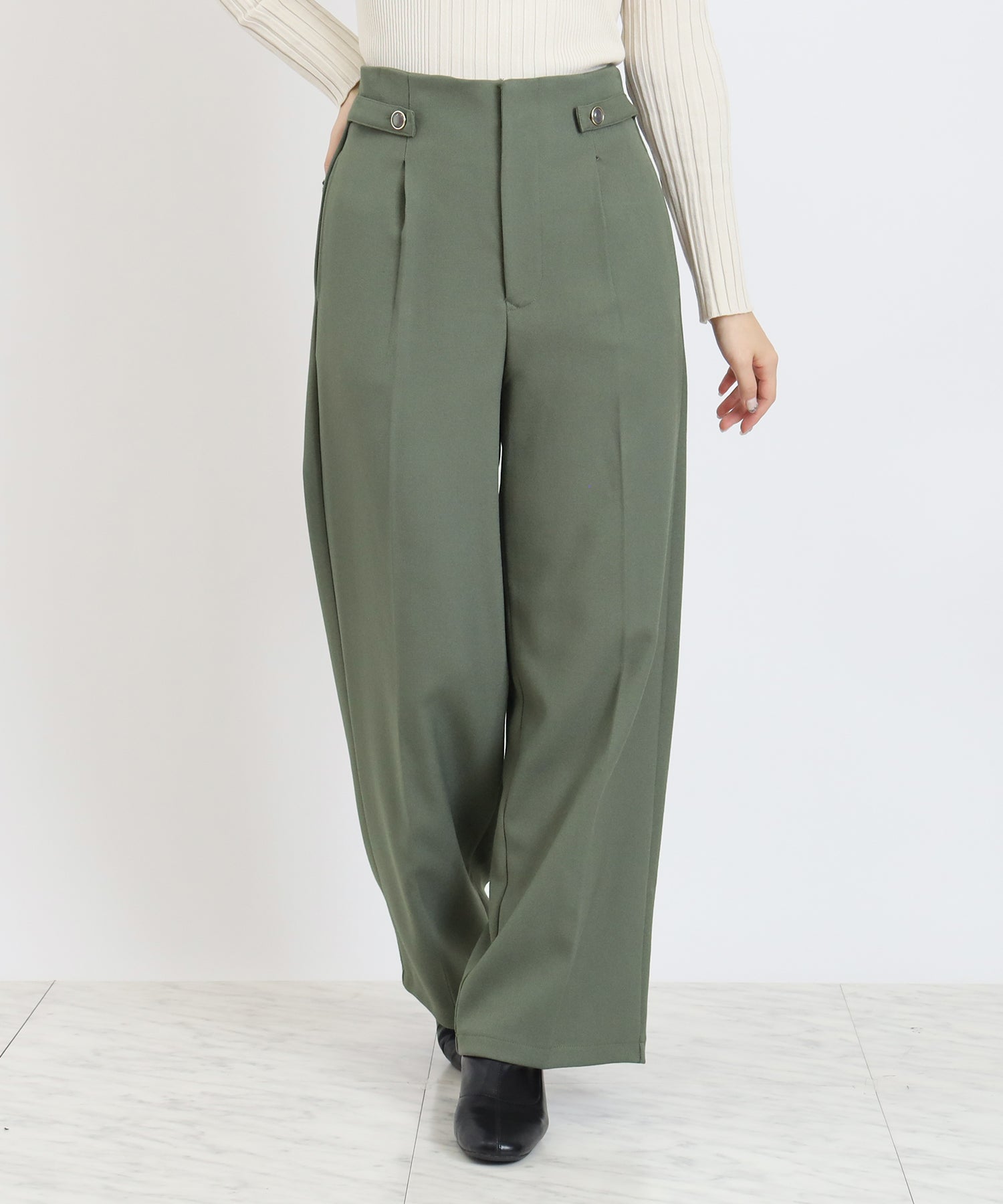 カーキ　model：160　着用サイズ：M