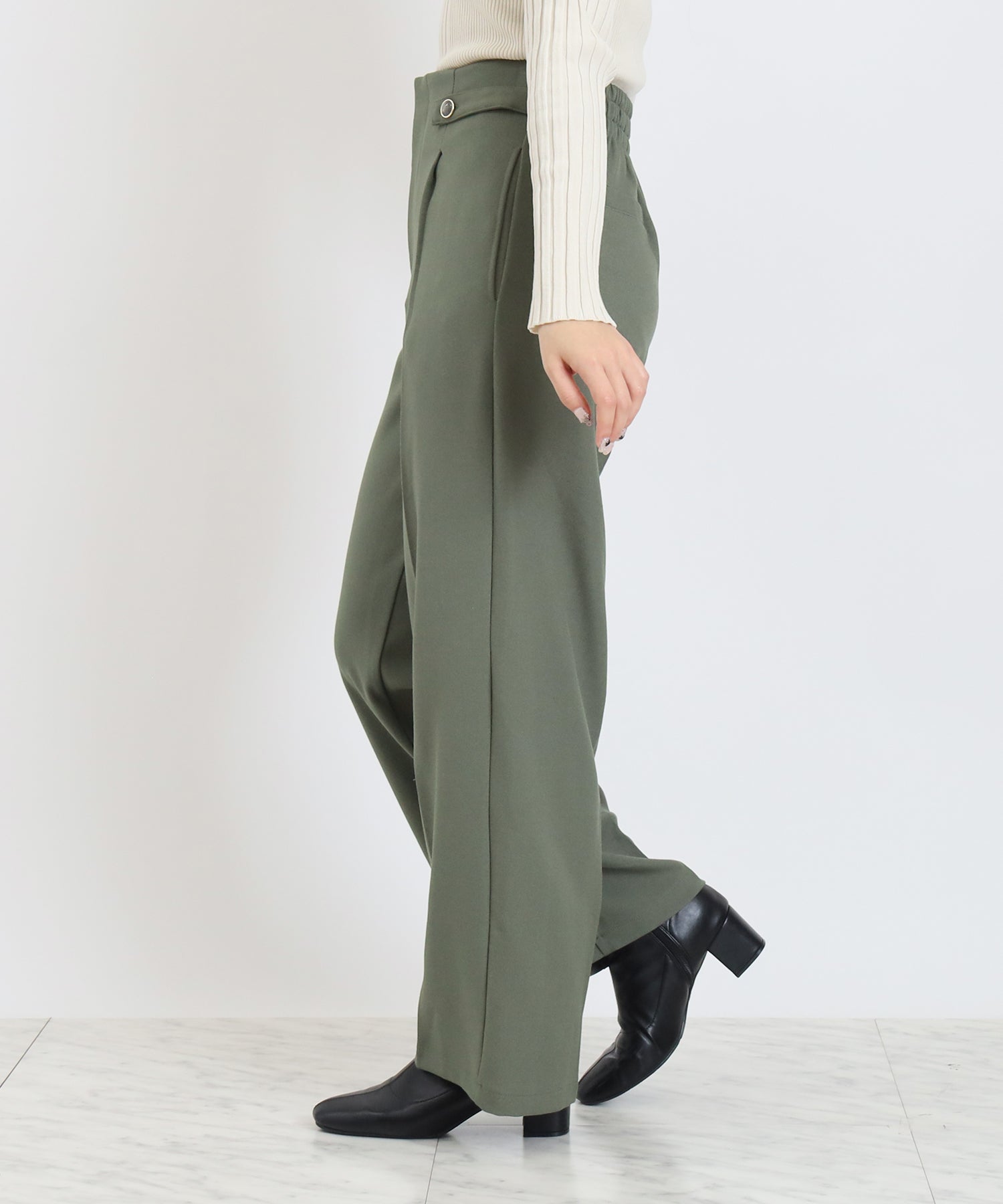 カーキ　model：160　着用サイズ：M