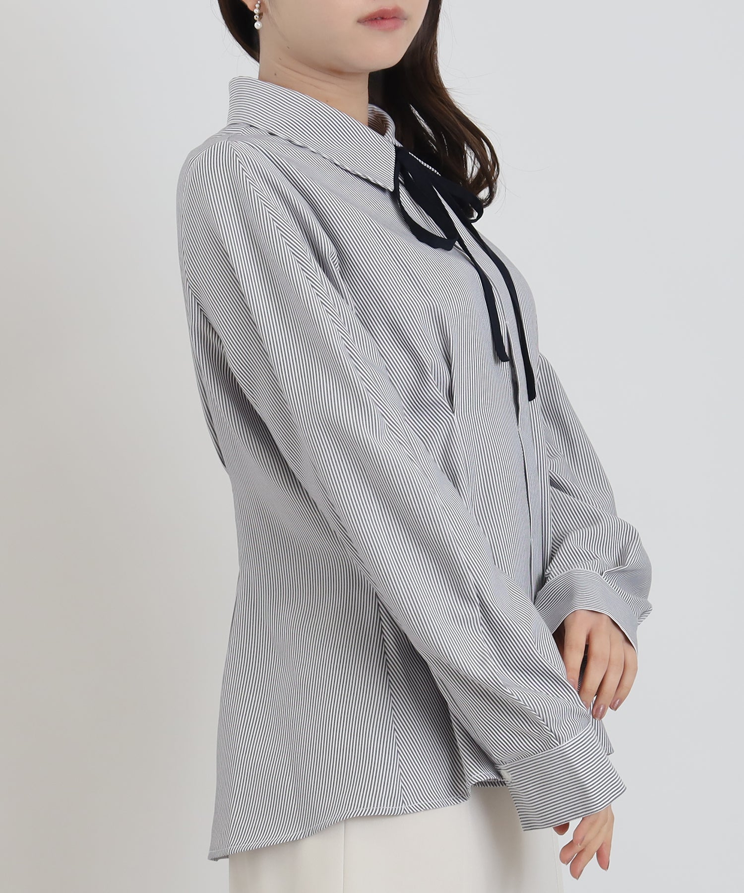 ホワイト×ブラック　model：156　着用サイズ：M