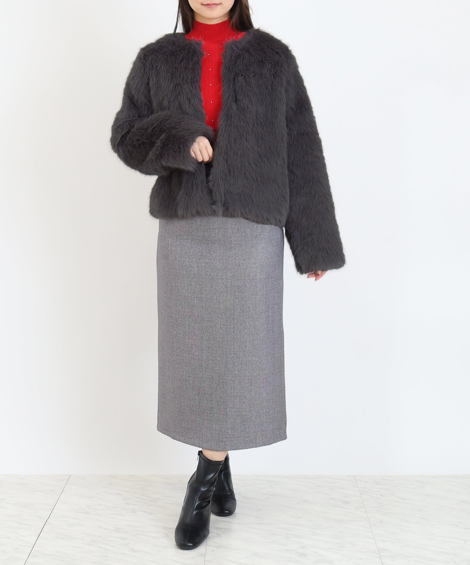 チャコール　model：160　着用サイズ：M