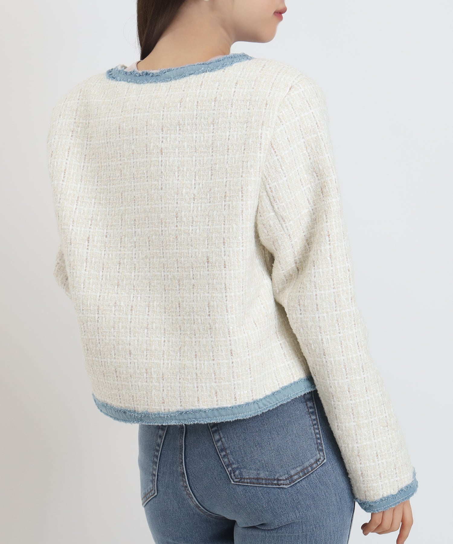 ホワイト　model：156　着用サイズ：M