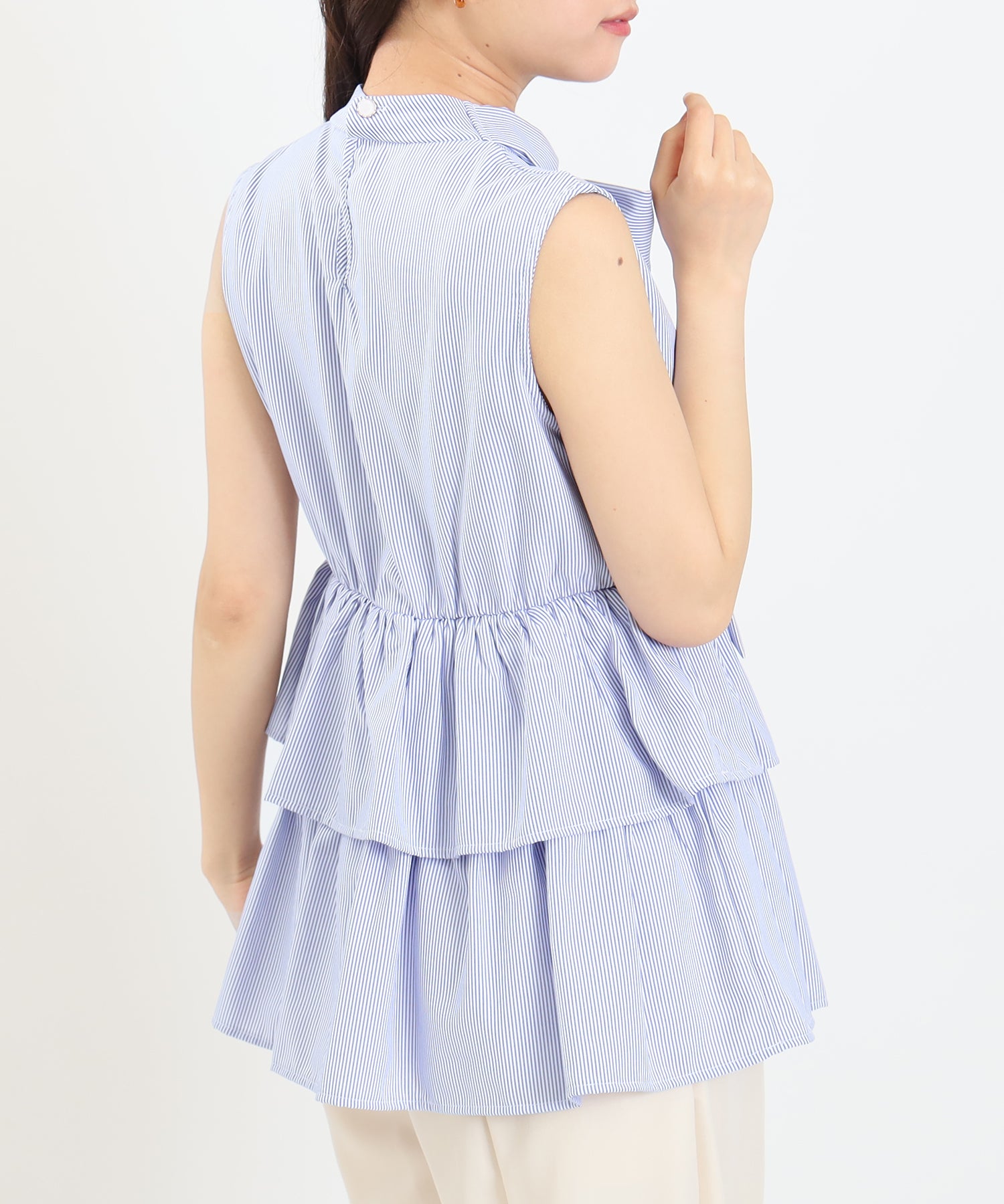 ホワイト×ブルー　model:156cm  着用サイズ：M