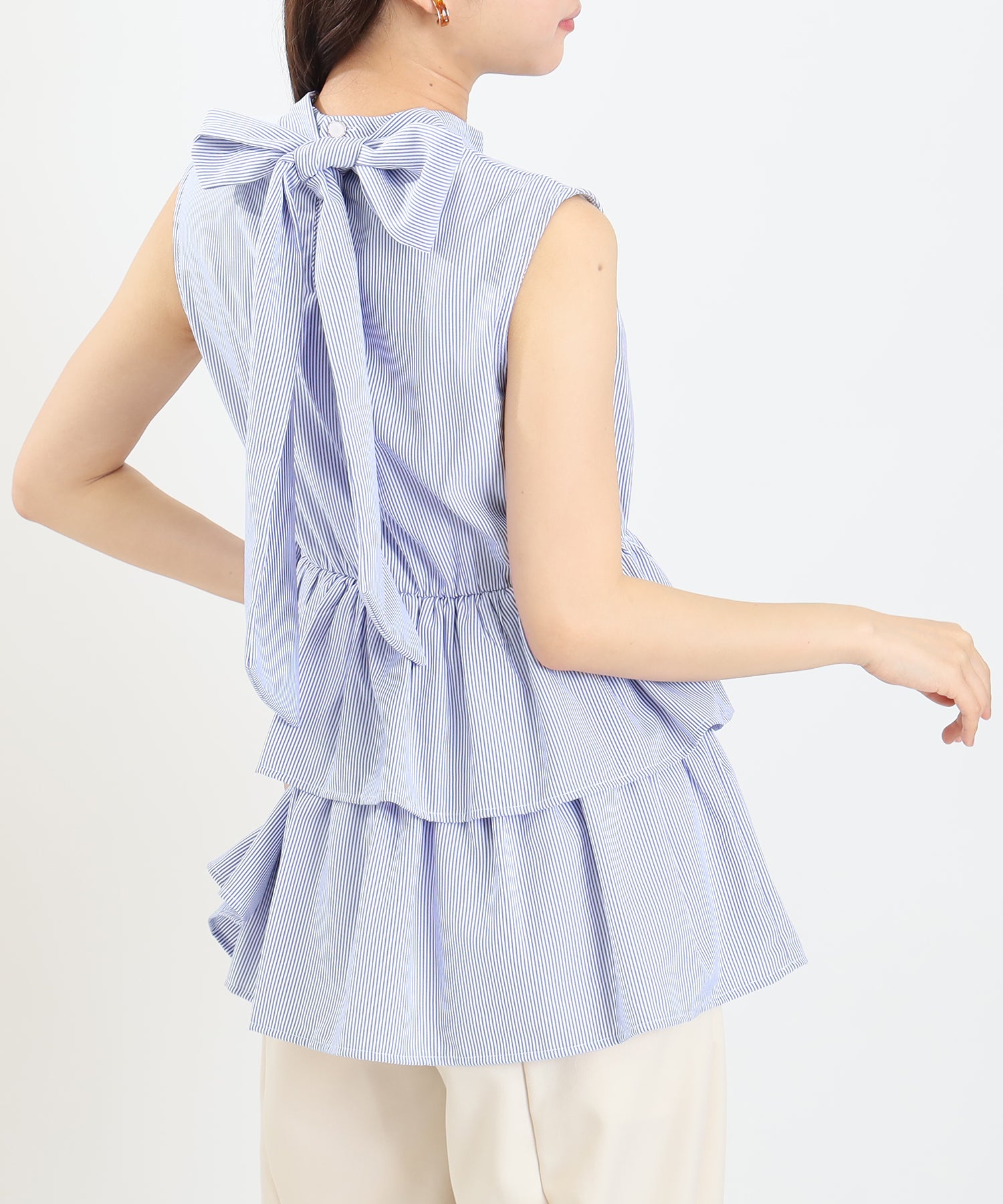 ホワイト×ブルー　model:156cm  着用サイズ：M