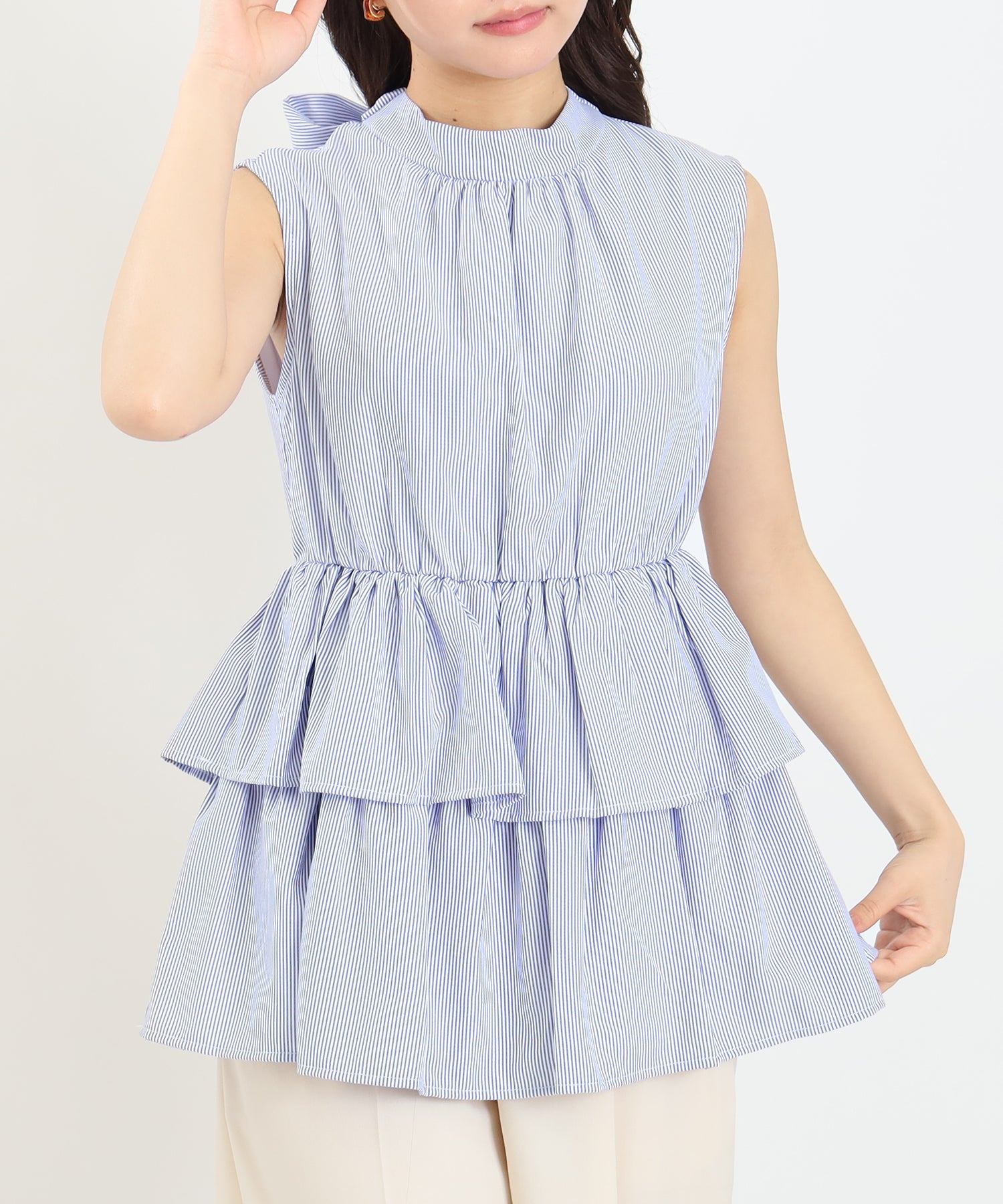ホワイト×ブルー　model:156cm  着用サイズ：M