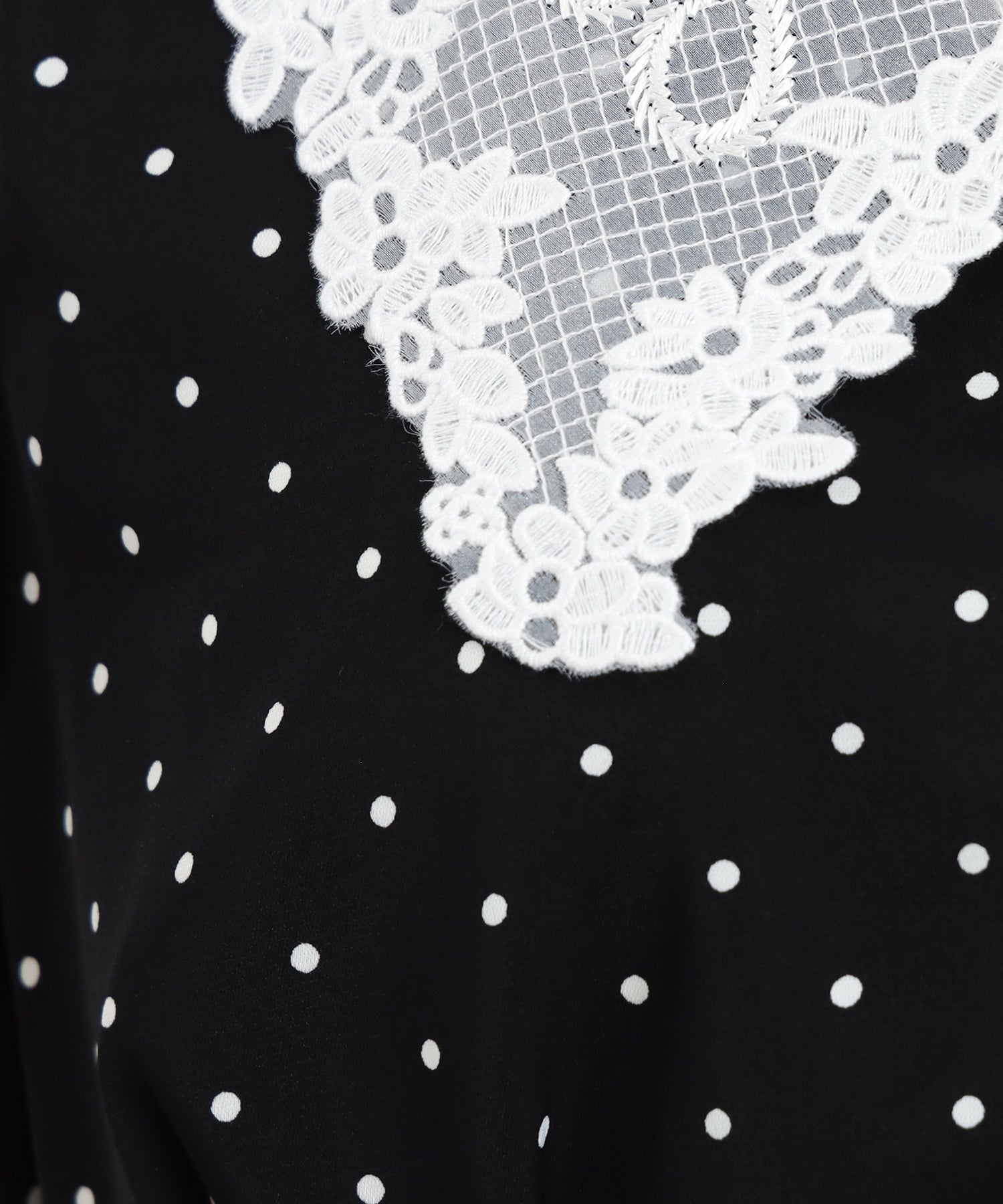 ブラック
