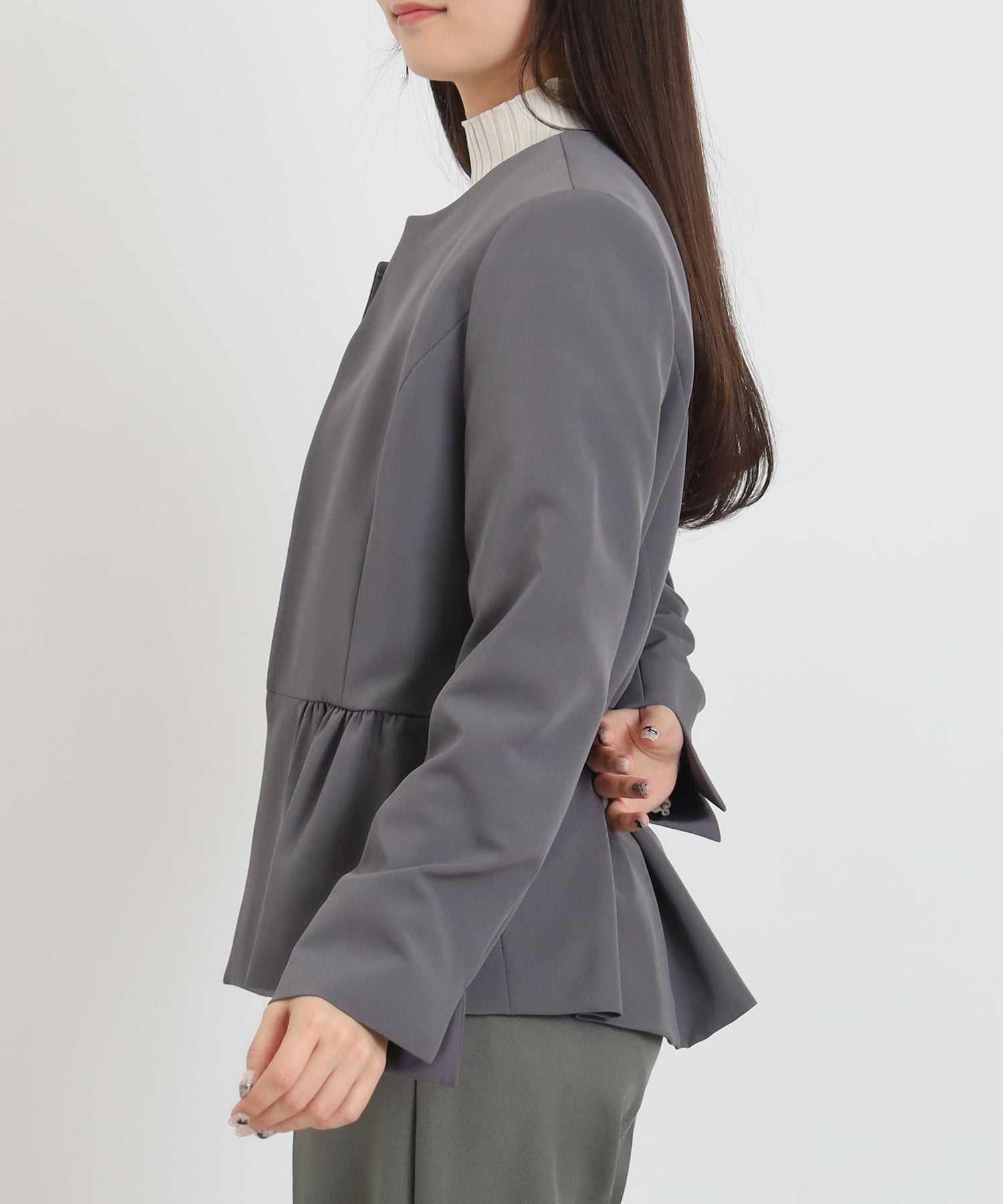 チャコール　model：160　着用サイズ：M