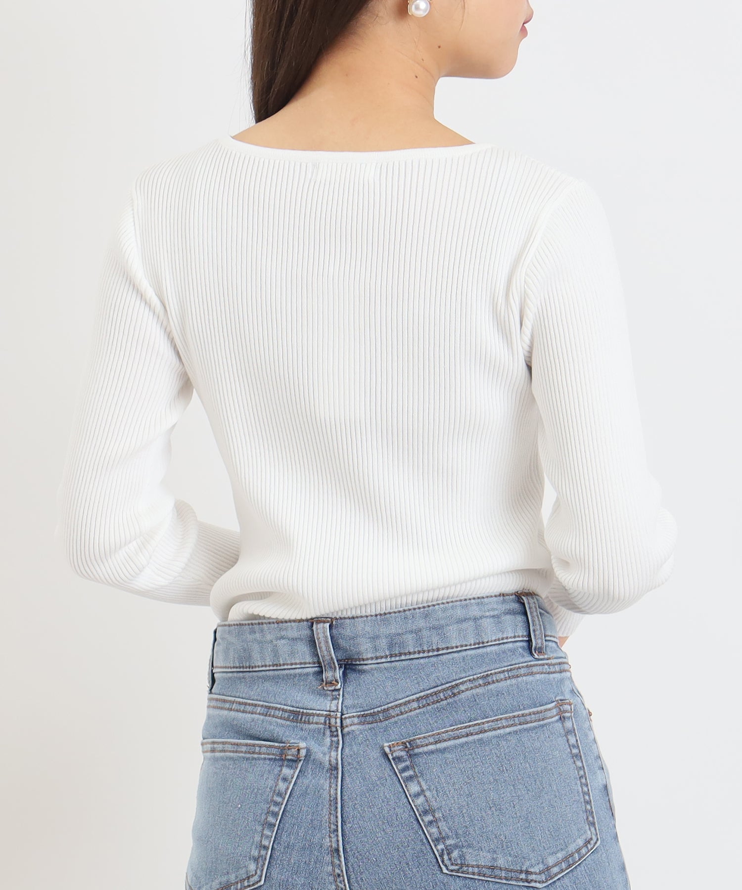 ホワイト　model:156㎝　着用サイズ：M