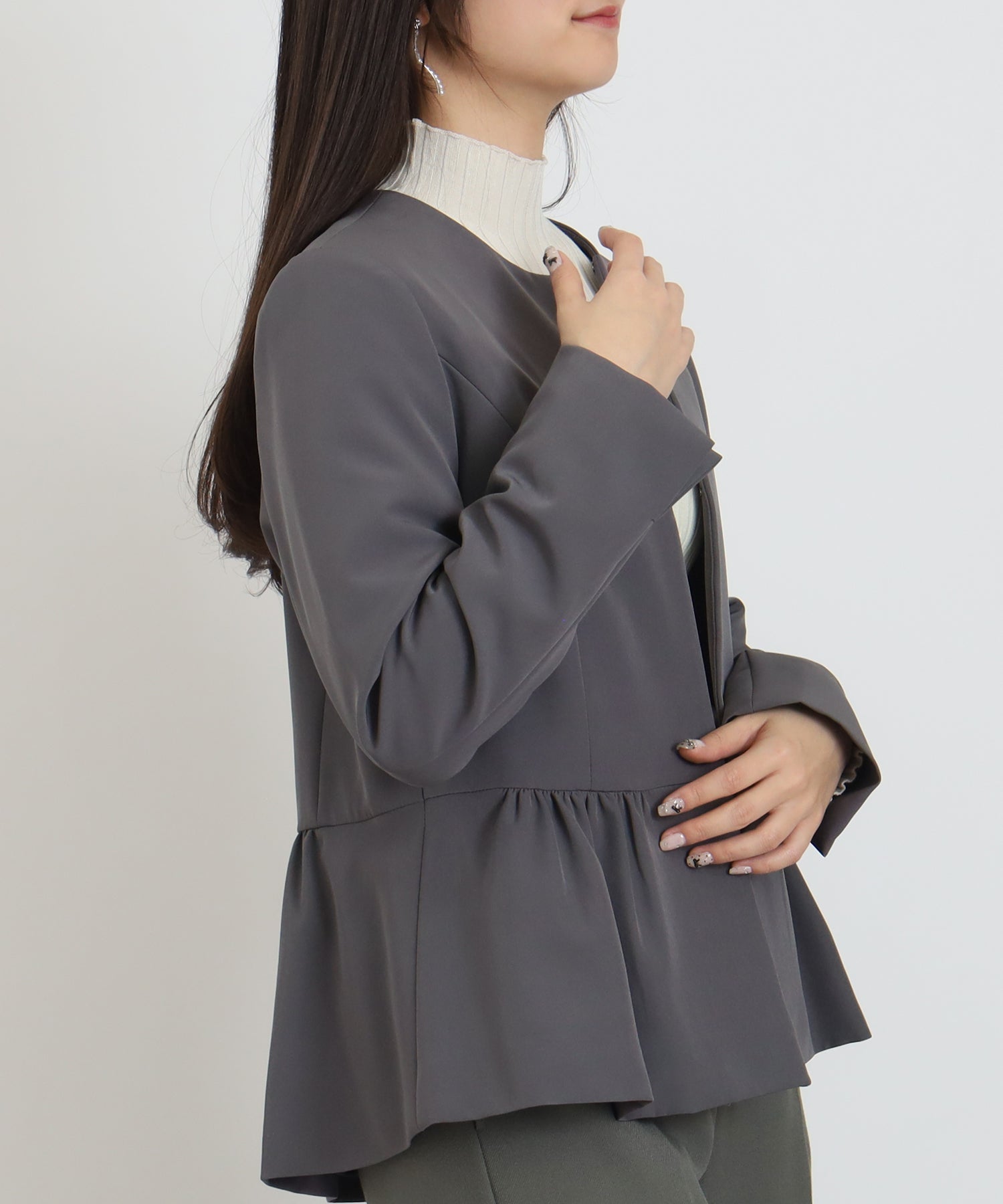 チャコール　model：160　着用サイズ：M