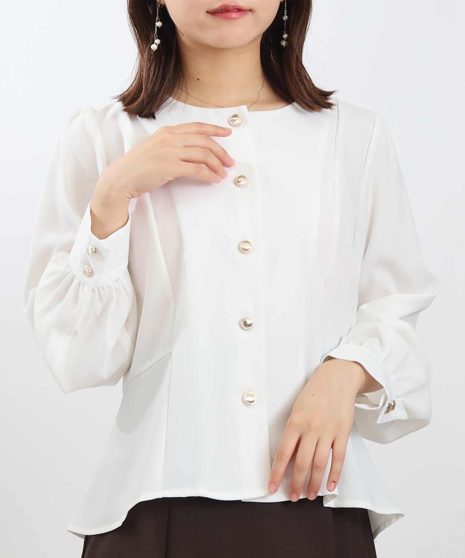 ホワイト　model：156㎝ 着用サイズ：M