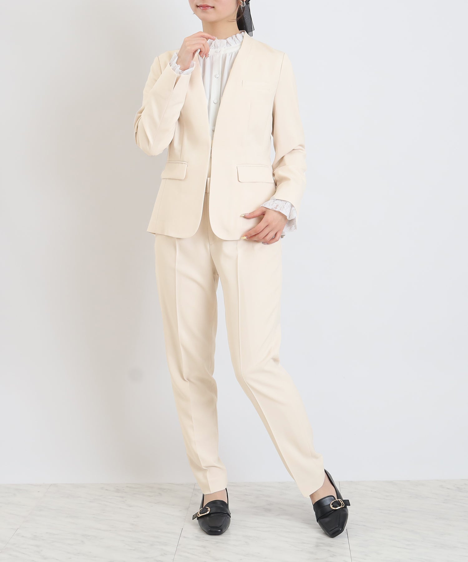 ベージュ　model:160cm  着用サイズ：M