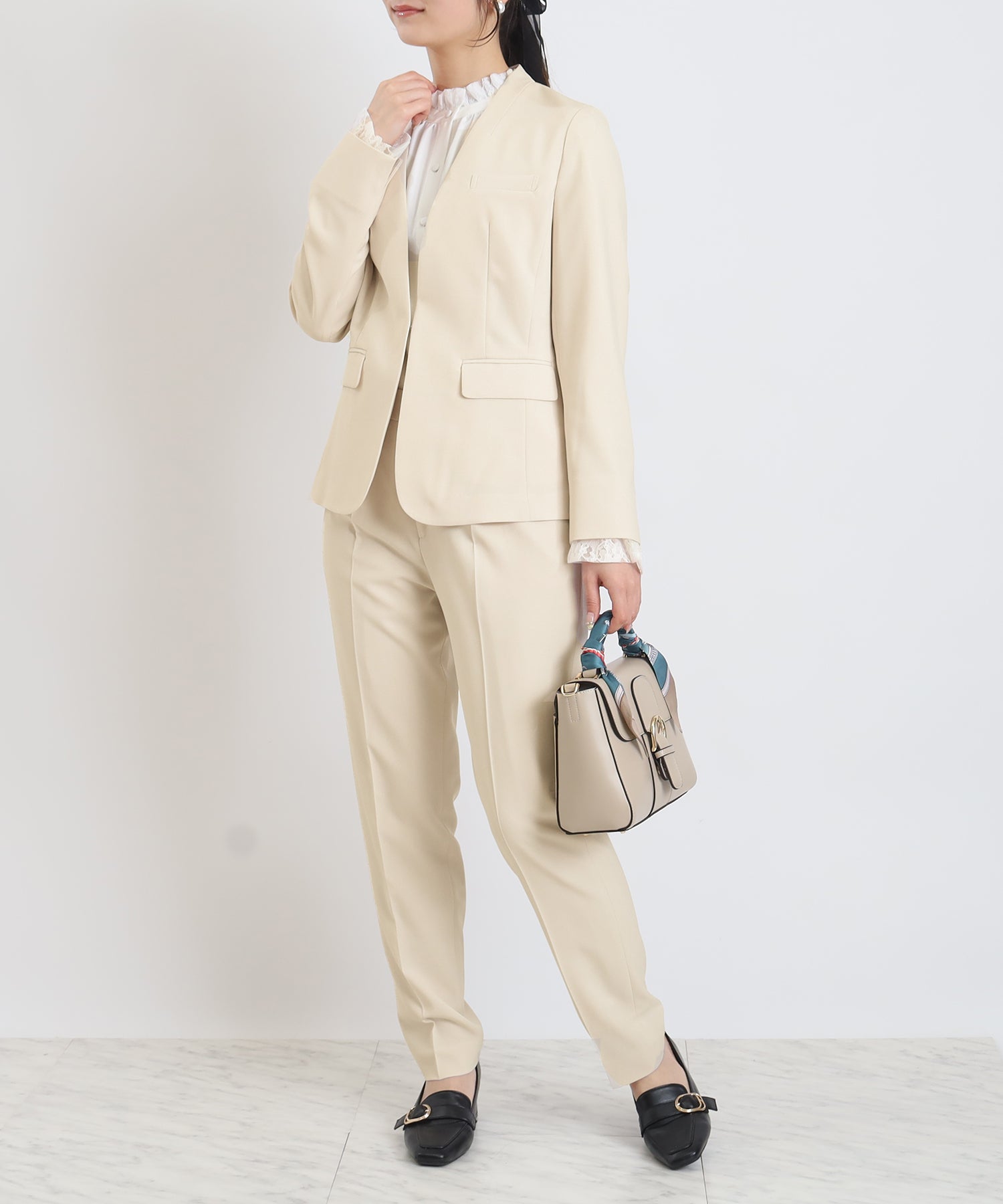 ベージュ　model:160cm  着用サイズ：M