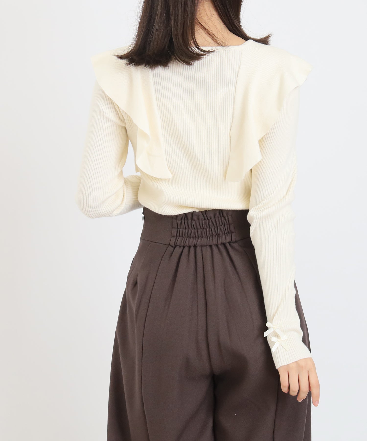 ホワイト　model：156　着用サイズ：M