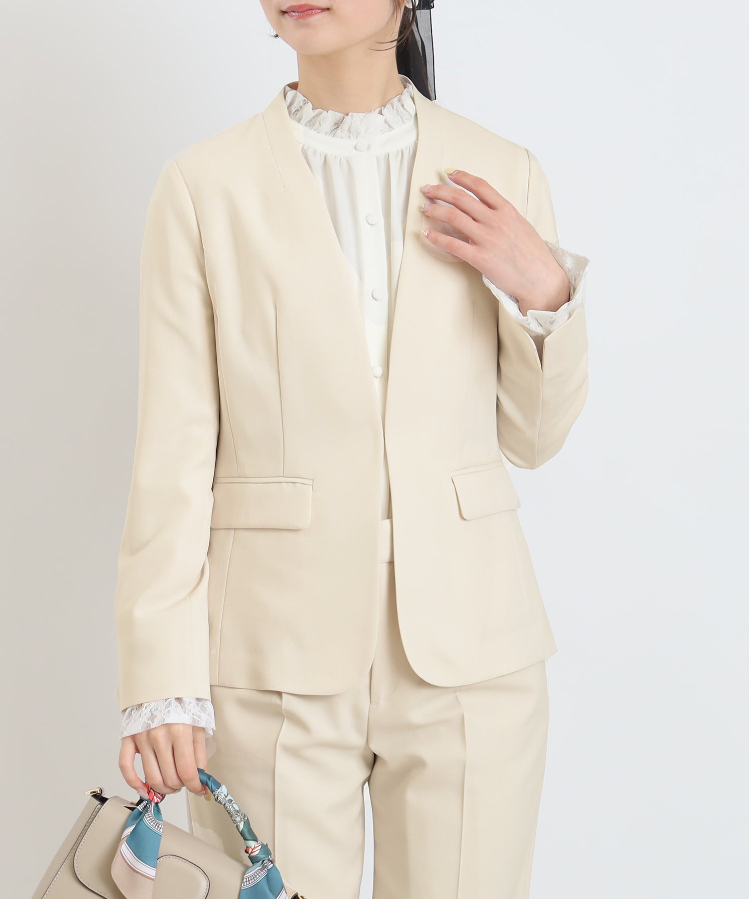 ベージュ　model:160cm  着用サイズ：M