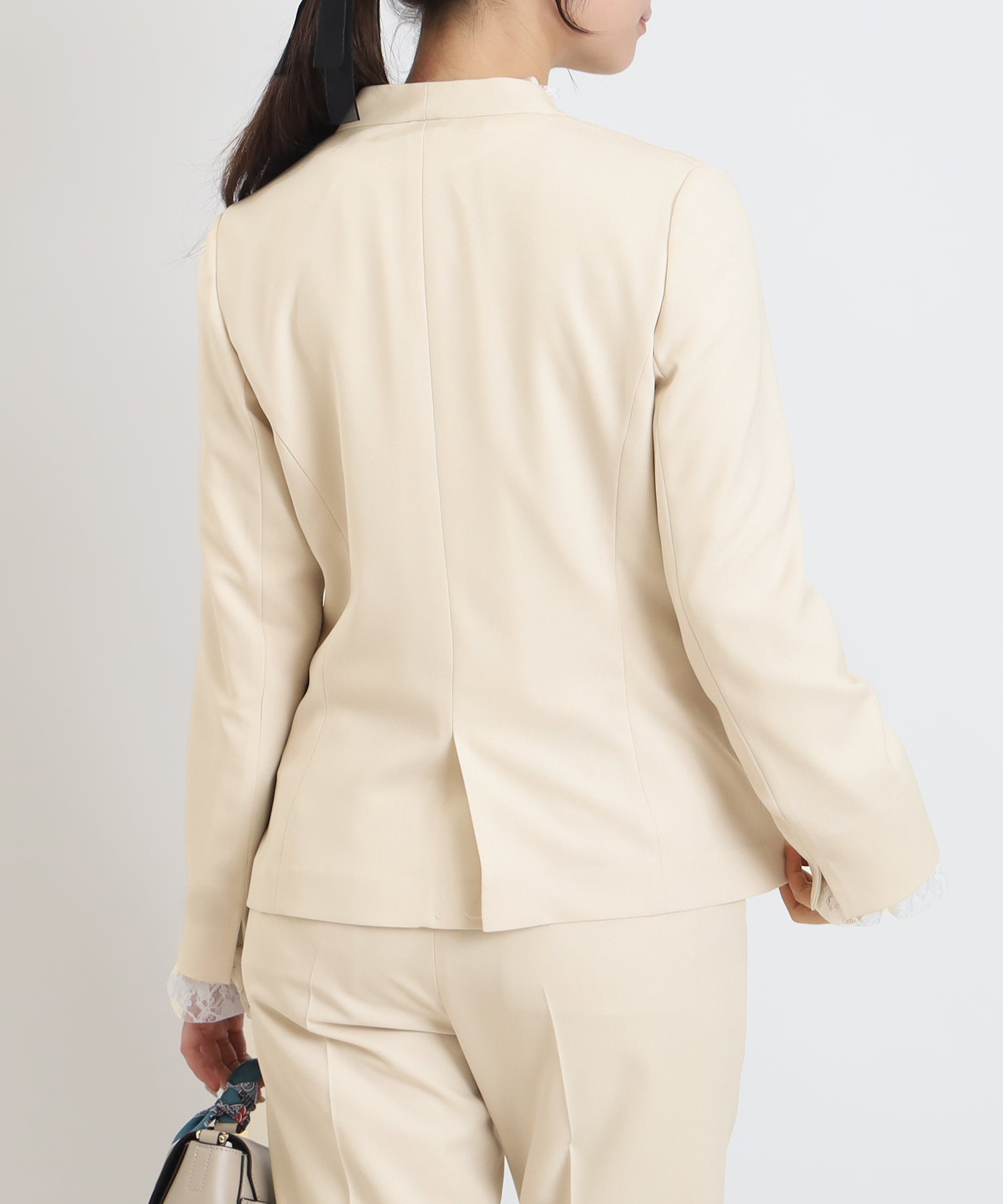 ベージュ　model:160cm  着用サイズ：M