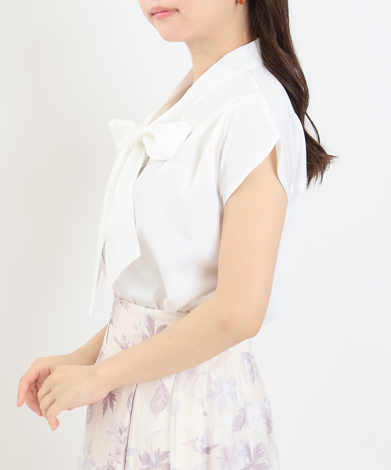 ホワイト　model：156　着用サイズ：M